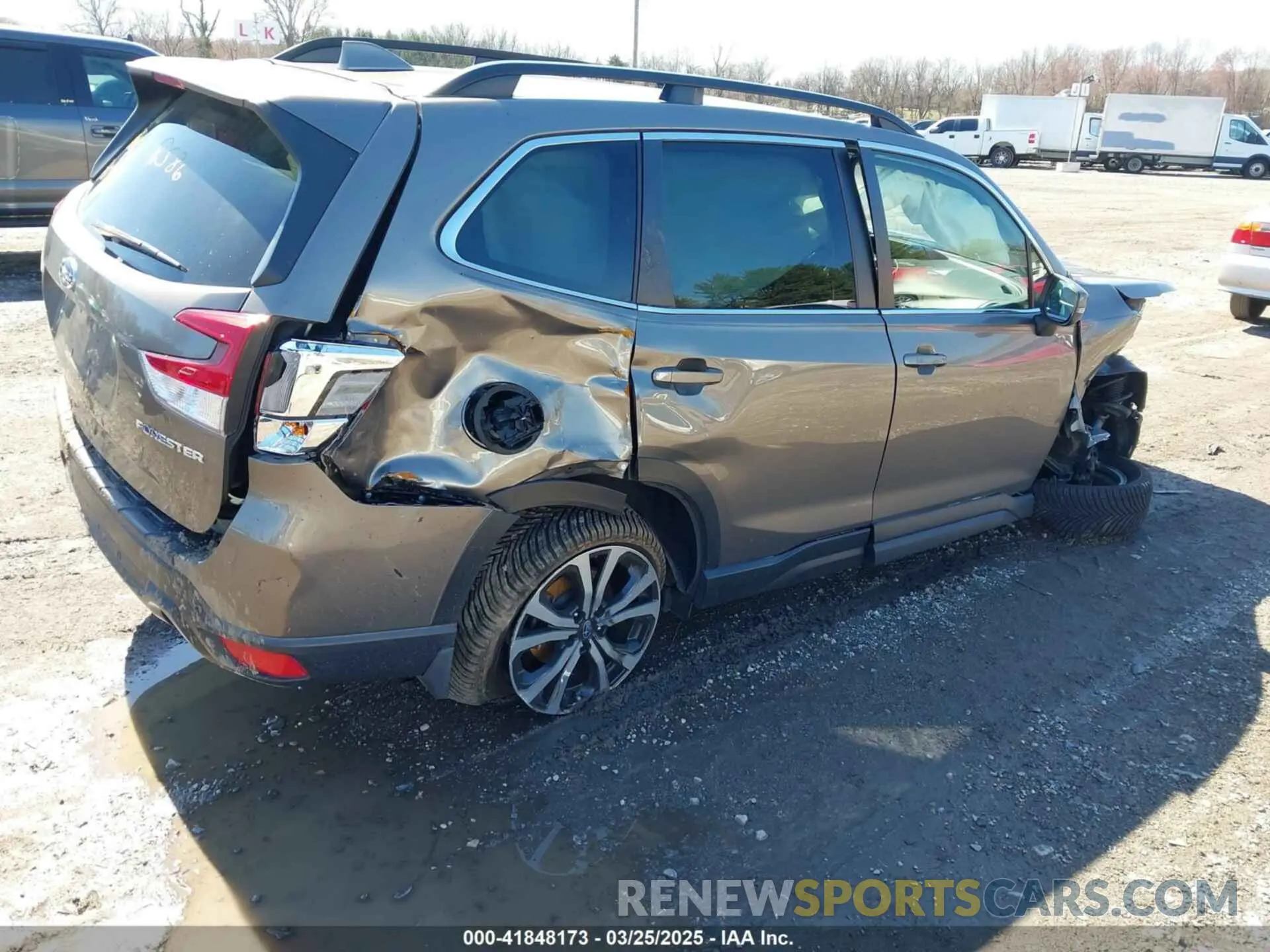 4 Photograph of a damaged car JF2SKAUCXLH528679 SUBARU FORESTER 2020