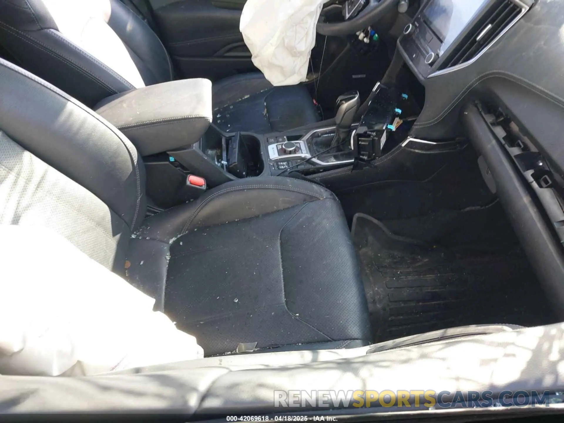 5 Photograph of a damaged car JF2SKAXC2LH495401 SUBARU FORESTER 2020