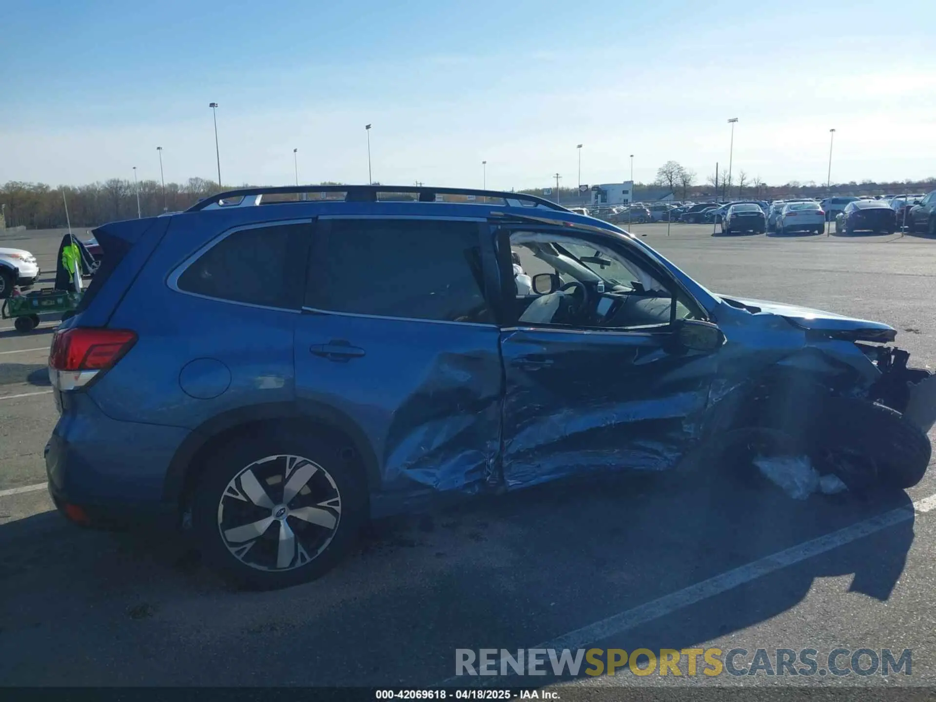 6 Photograph of a damaged car JF2SKAXC2LH495401 SUBARU FORESTER 2020