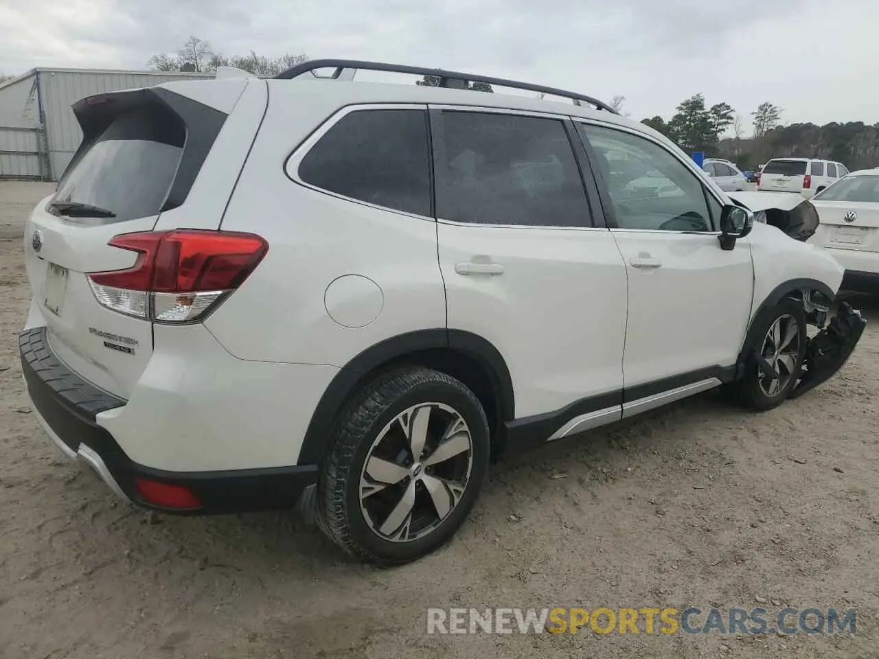 3 Photograph of a damaged car JF2SKAXC6LH525287 SUBARU FORESTER 2020
