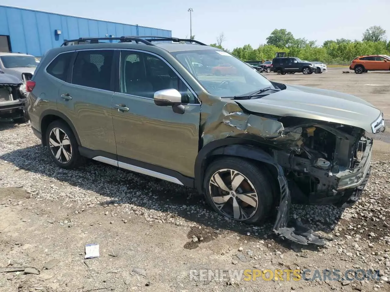 4 Photograph of a damaged car JF2SKAXC8LH581781 SUBARU FORESTER 2020