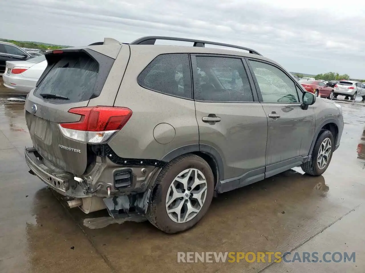 3 Photograph of a damaged car JF2SKAFC5MH485092 SUBARU FORESTER 2021