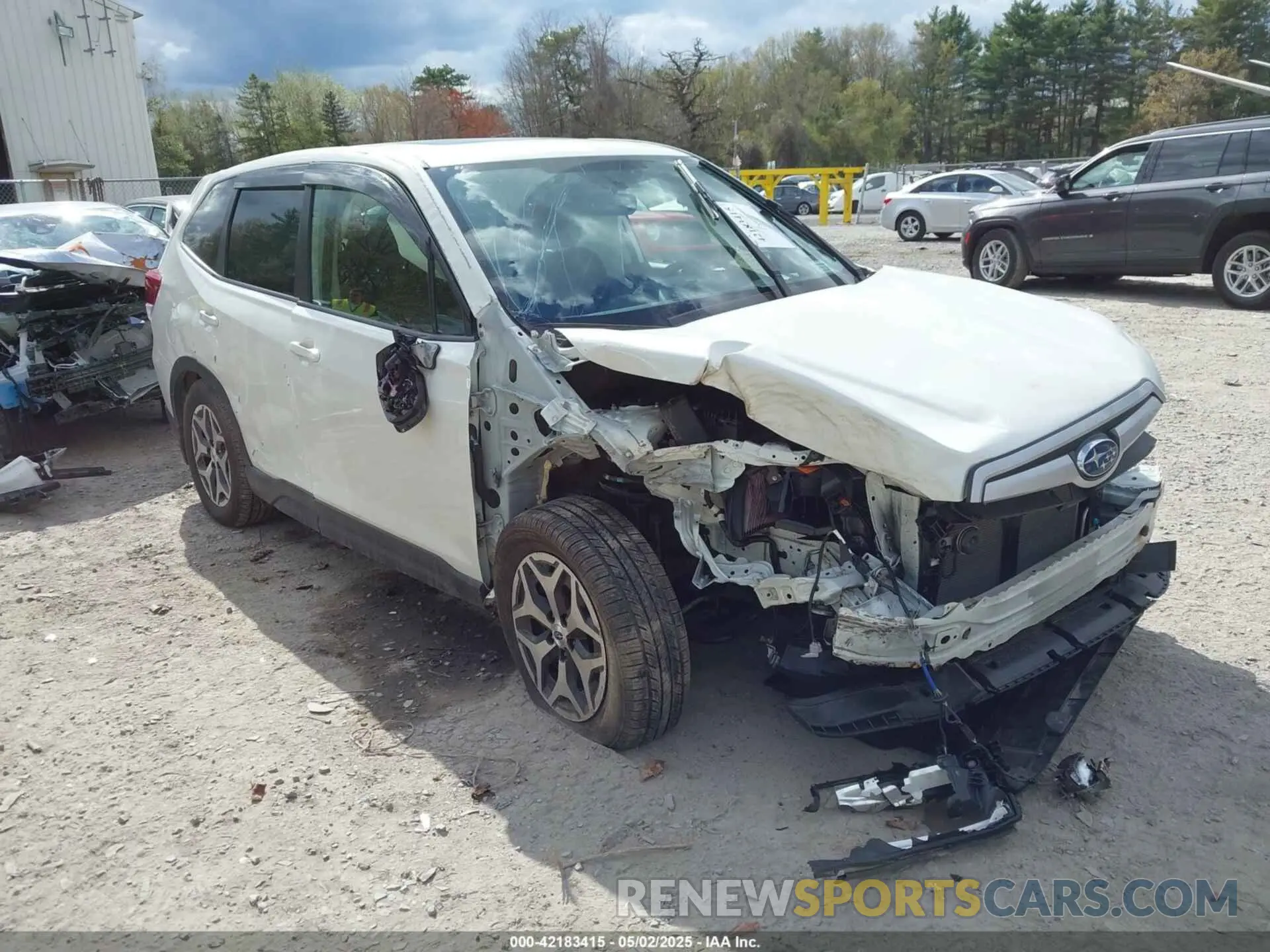 1 Photograph of a damaged car JF2SKAFC5MH552712 SUBARU FORESTER 2021