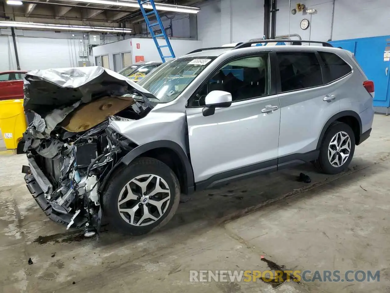 1 Photograph of a damaged car JF2SKAFC7MH477947 SUBARU FORESTER 2021