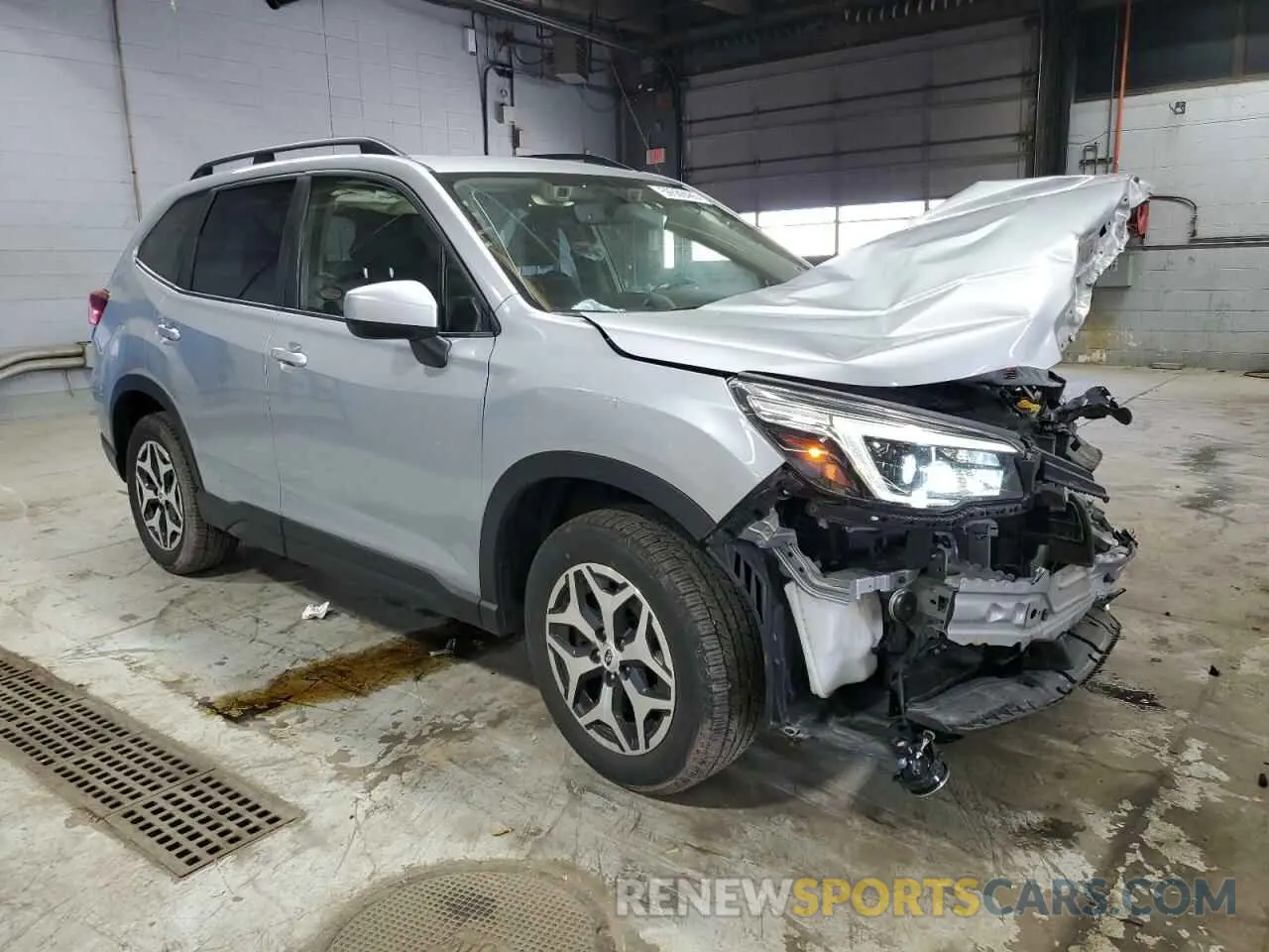 4 Photograph of a damaged car JF2SKAFC7MH477947 SUBARU FORESTER 2021