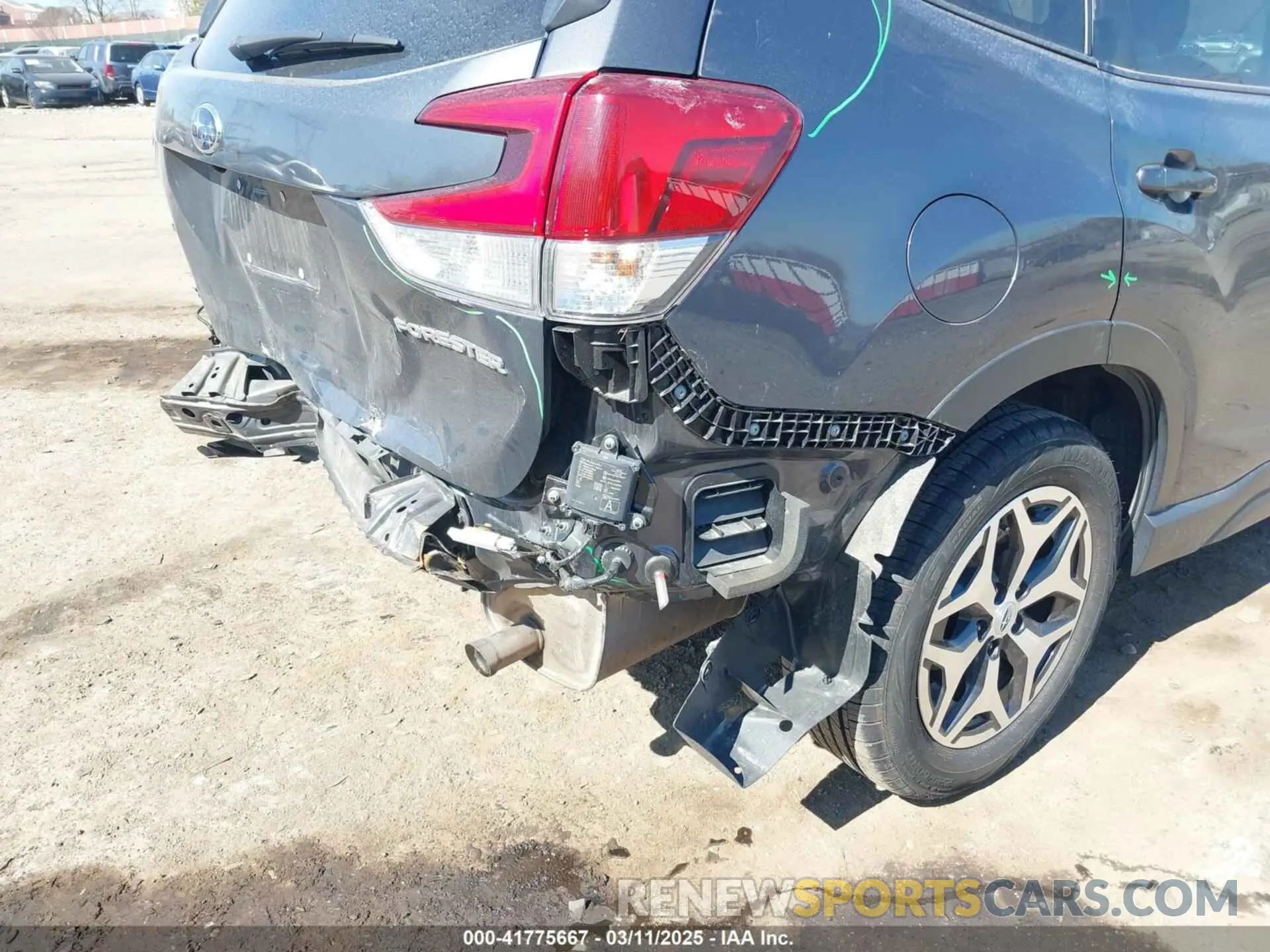 18 Photograph of a damaged car JF2SKAJC1MH456454 SUBARU FORESTER 2021