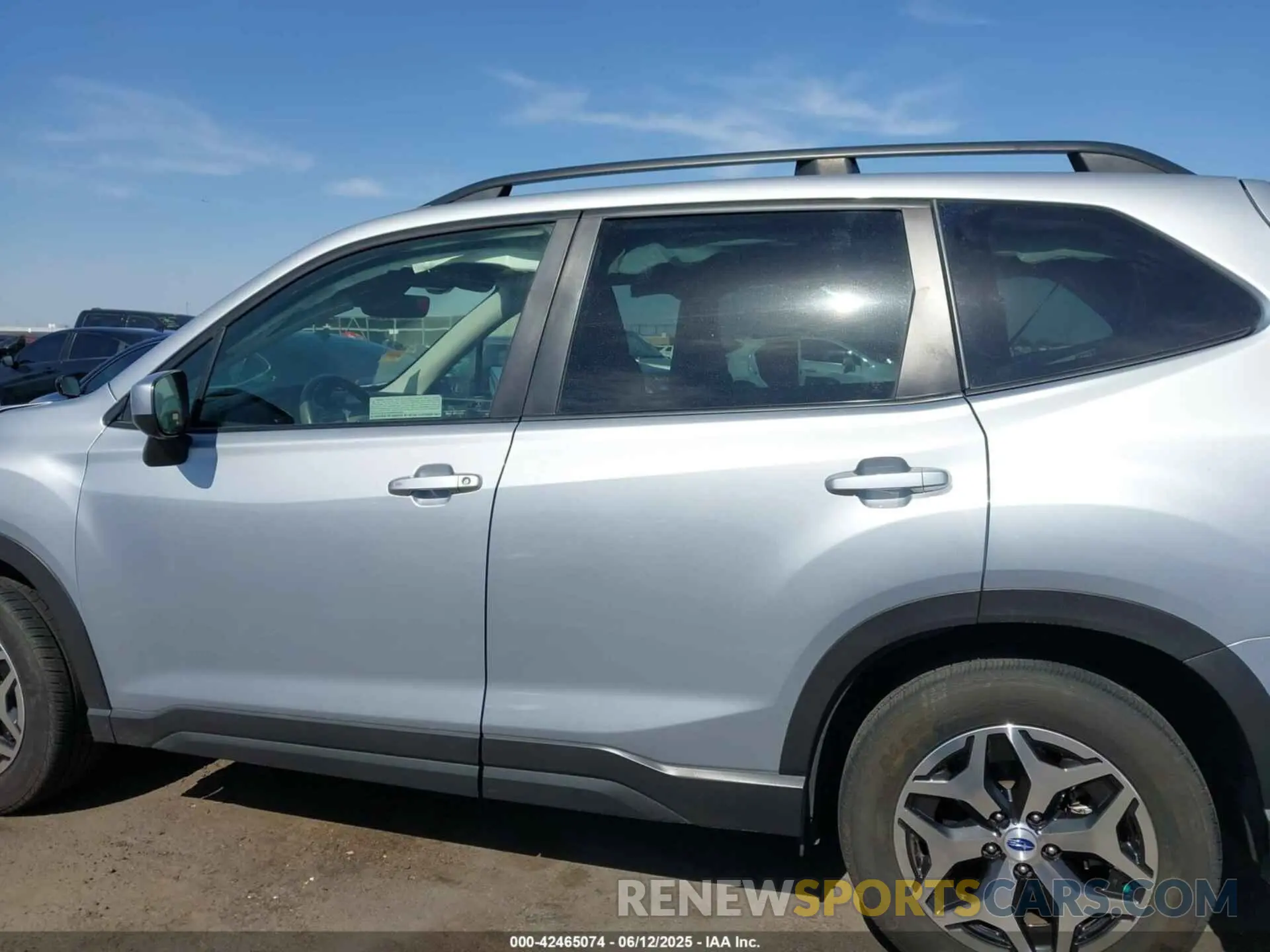 14 Photograph of a damaged car JF2SKAJC3MH472204 SUBARU FORESTER 2021