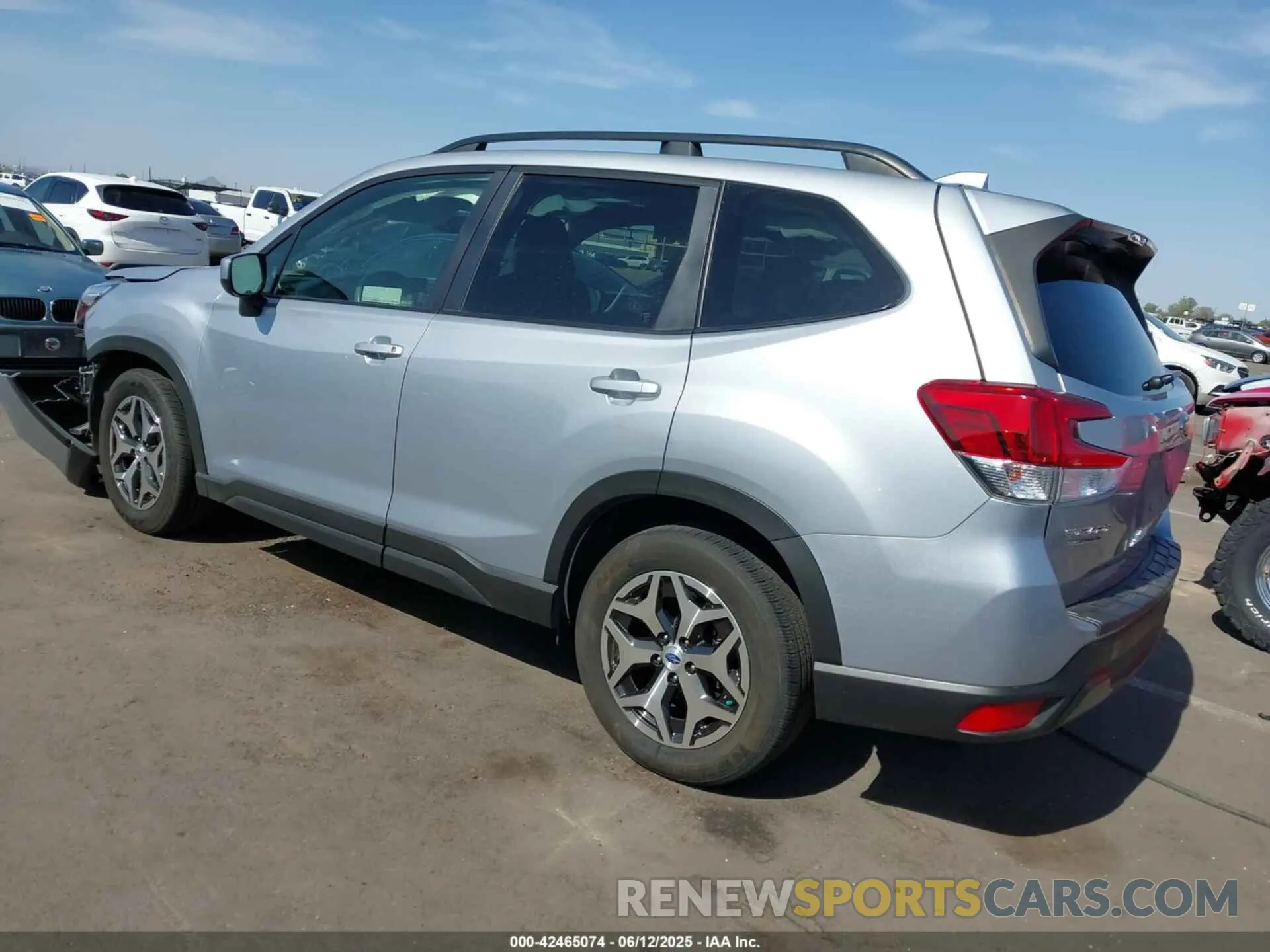 3 Photograph of a damaged car JF2SKAJC3MH472204 SUBARU FORESTER 2021