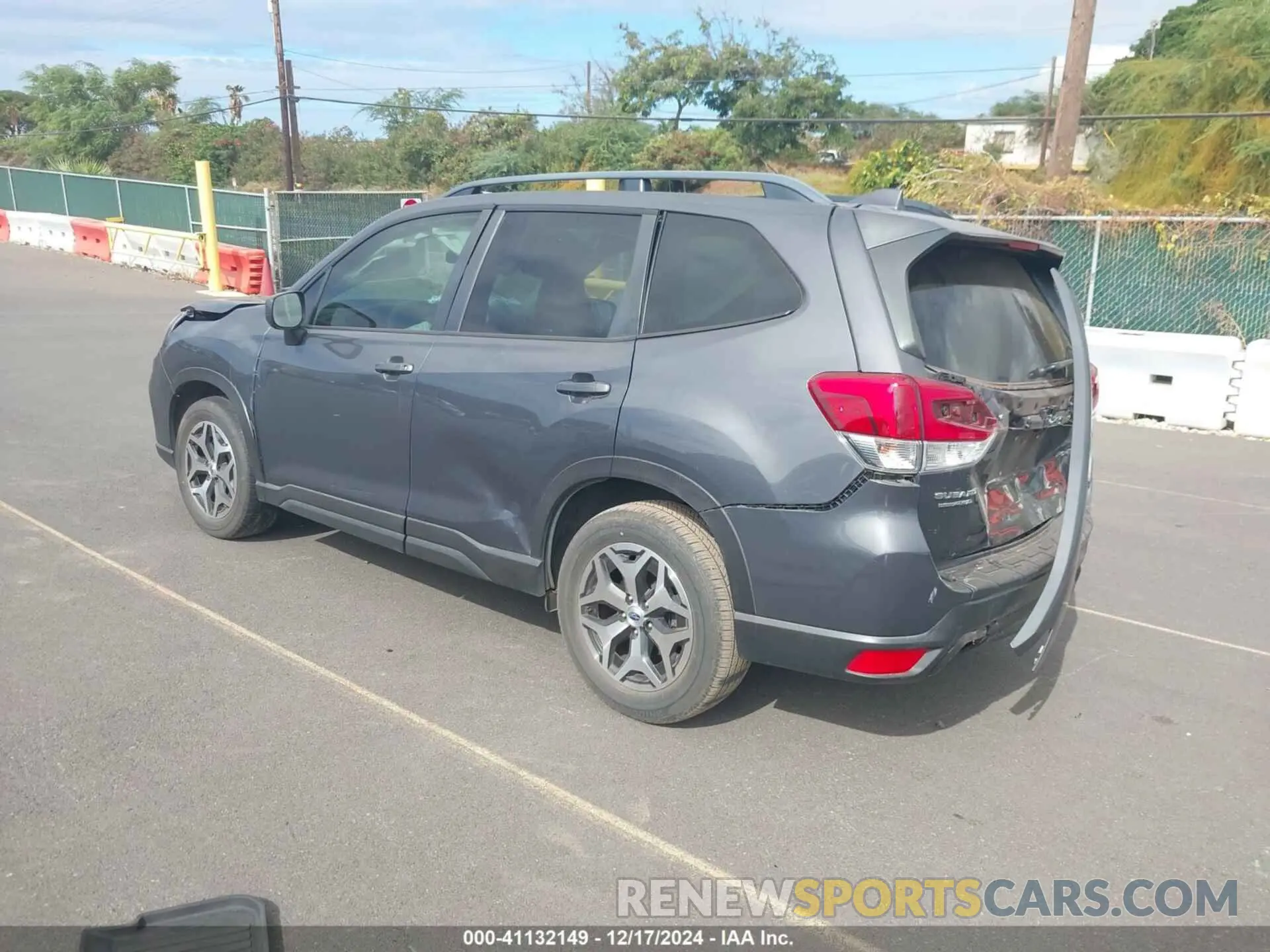3 Photograph of a damaged car JF2SKAJC7MH424219 SUBARU FORESTER 2021