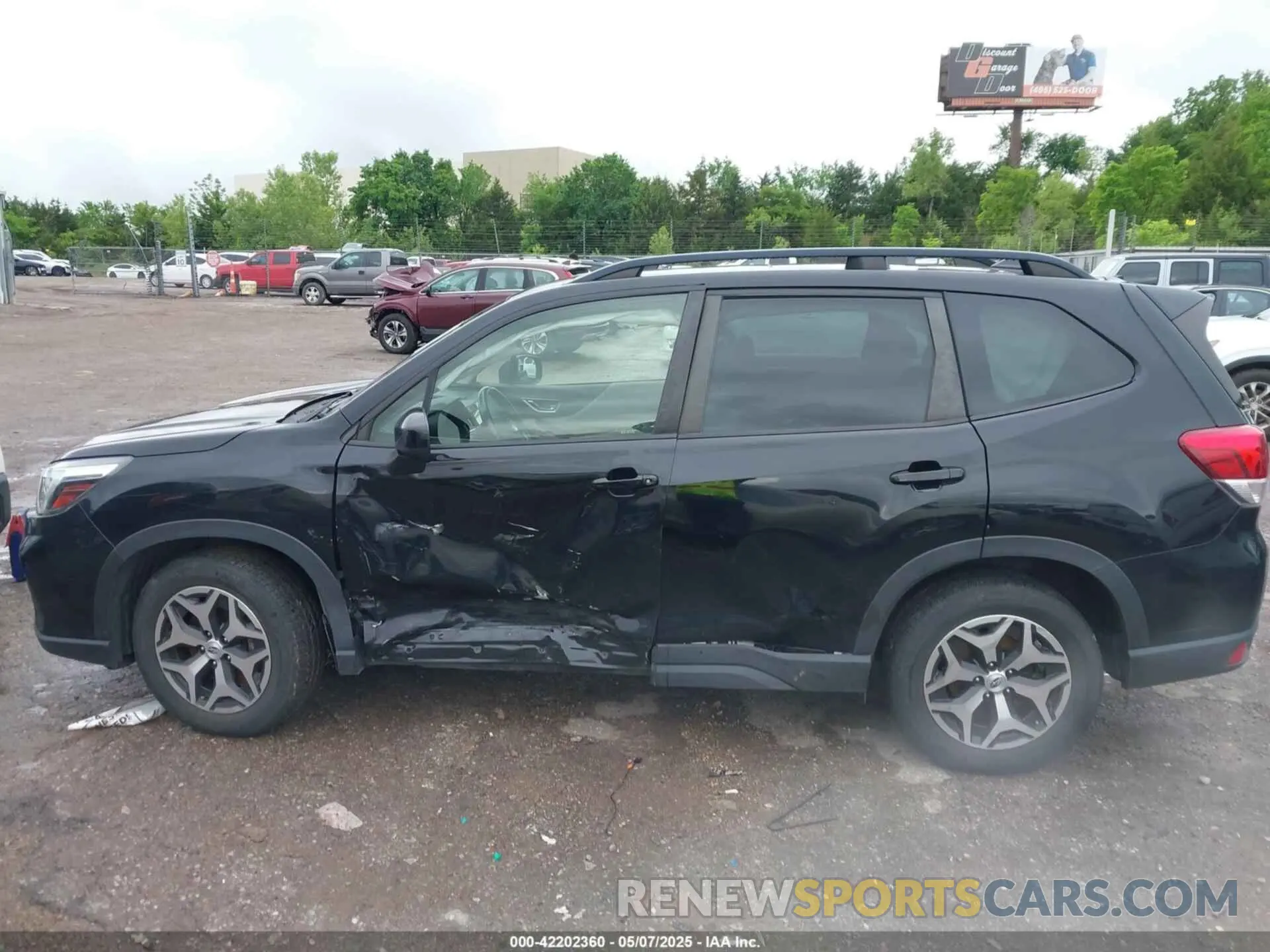 14 Photograph of a damaged car JF2SKAJC7MH565601 SUBARU FORESTER 2021