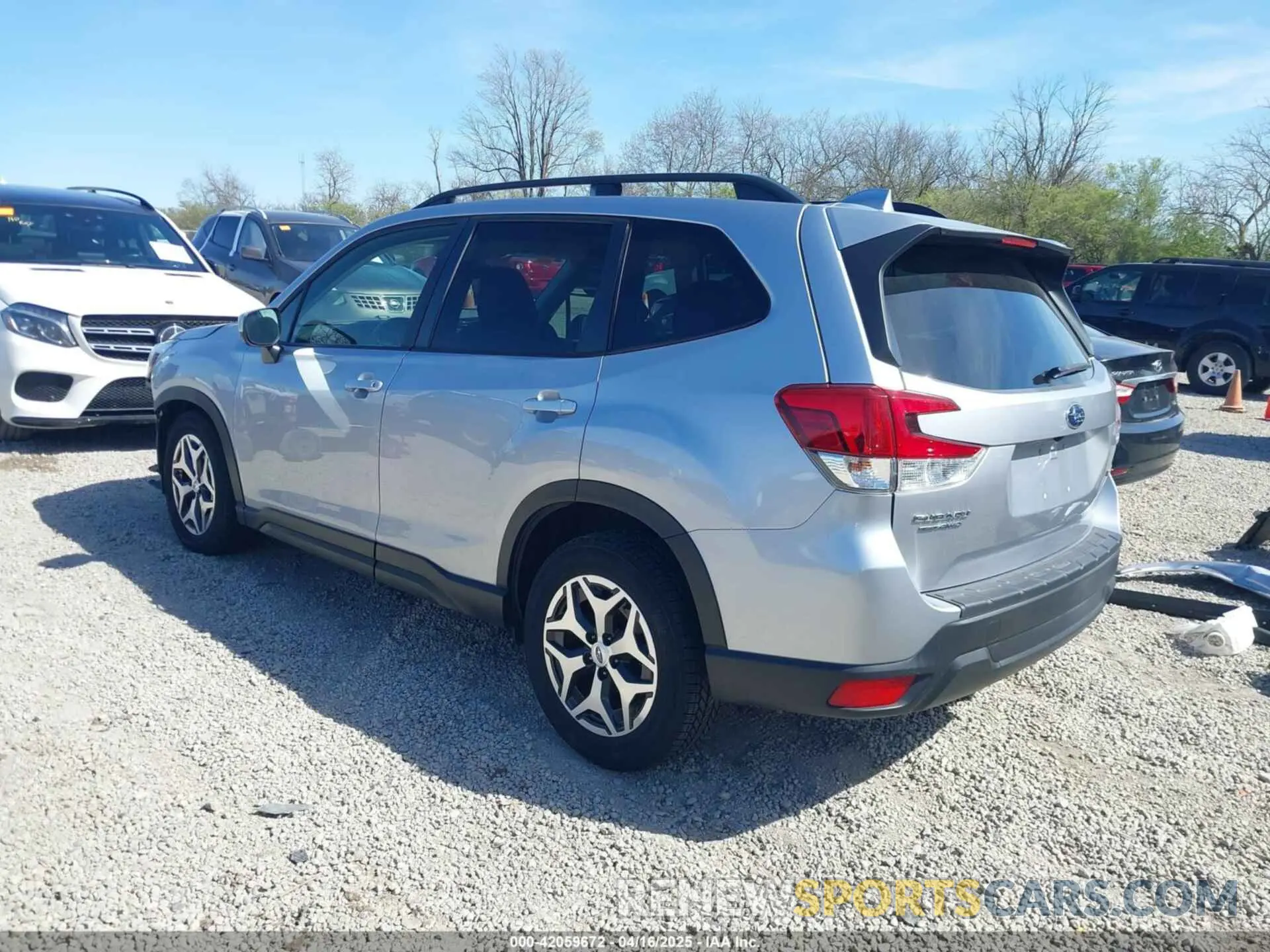 3 Photograph of a damaged car JF2SKAJC8MH522840 SUBARU FORESTER 2021