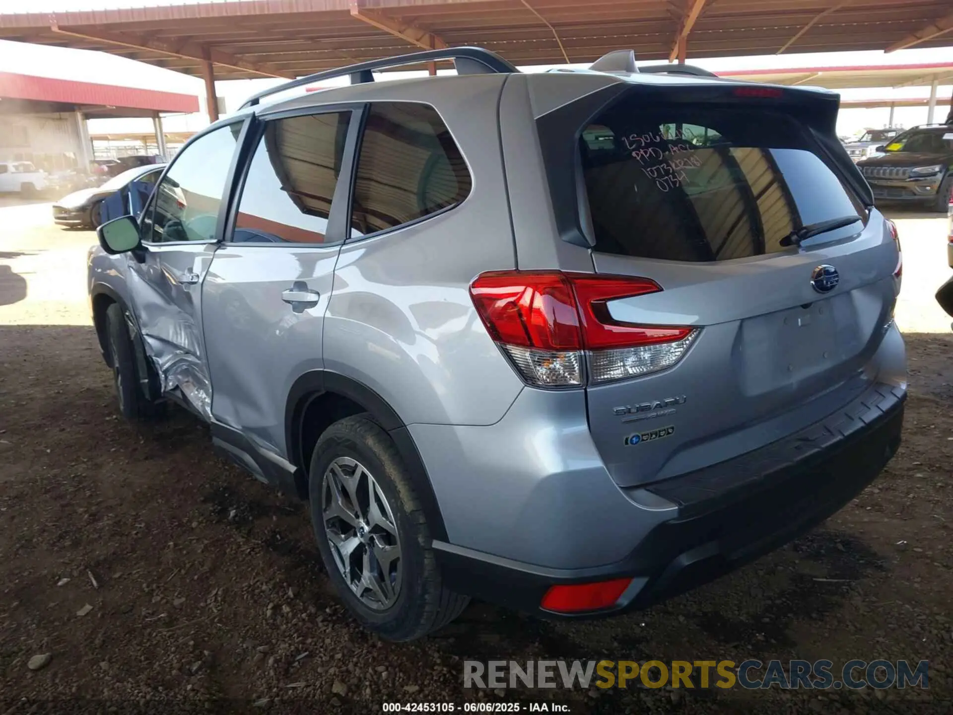 3 Photograph of a damaged car JF2SKAJC9MH430734 SUBARU FORESTER 2021