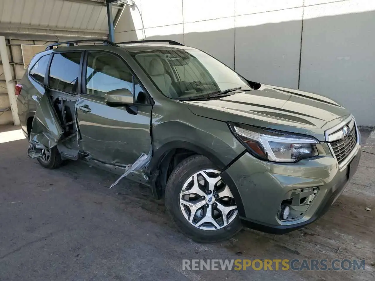 4 Photograph of a damaged car JF2SKAJCXMH429592 SUBARU FORESTER 2021