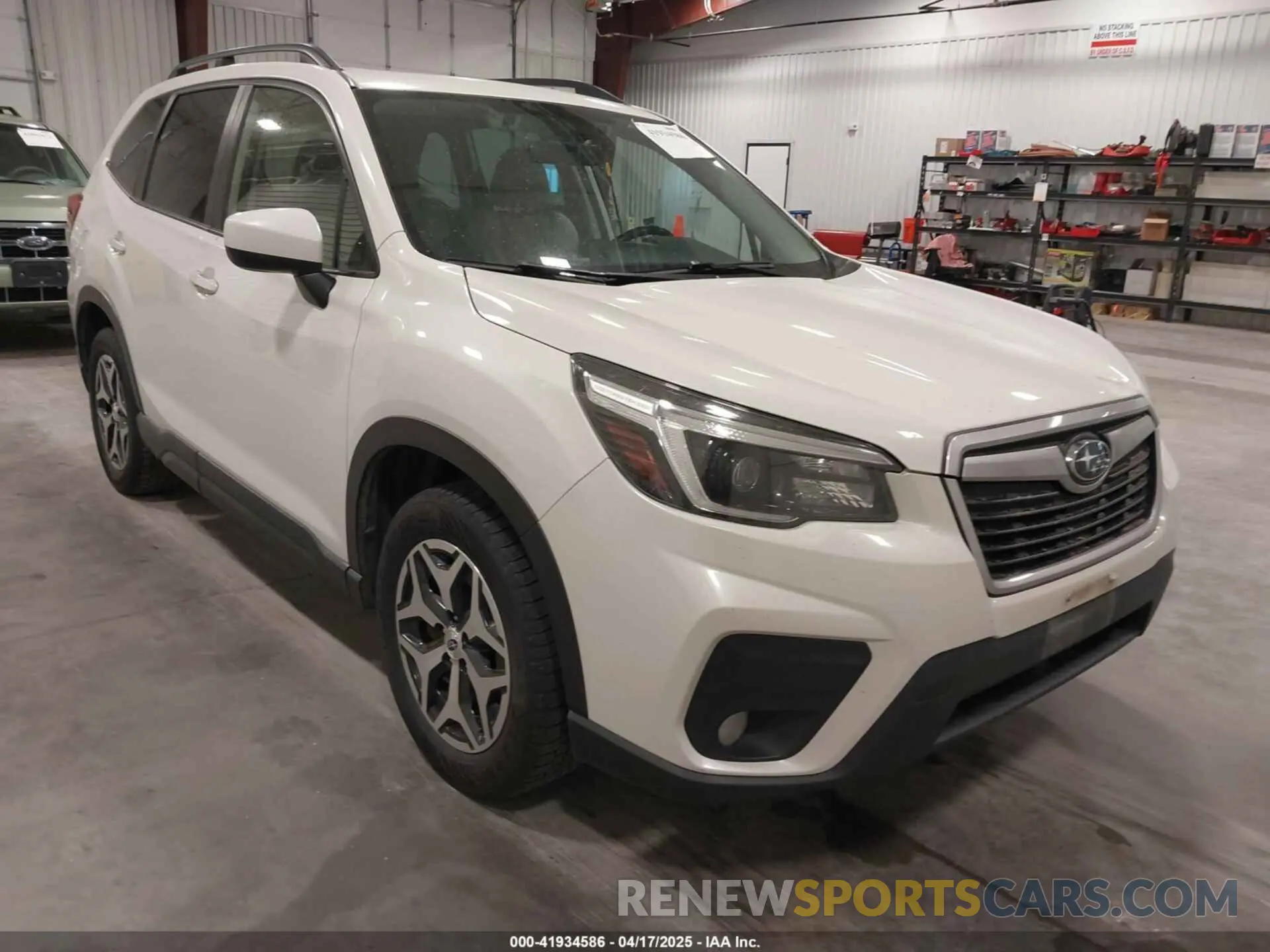 1 Photograph of a damaged car JF2SKAJCXMH462110 SUBARU FORESTER 2021