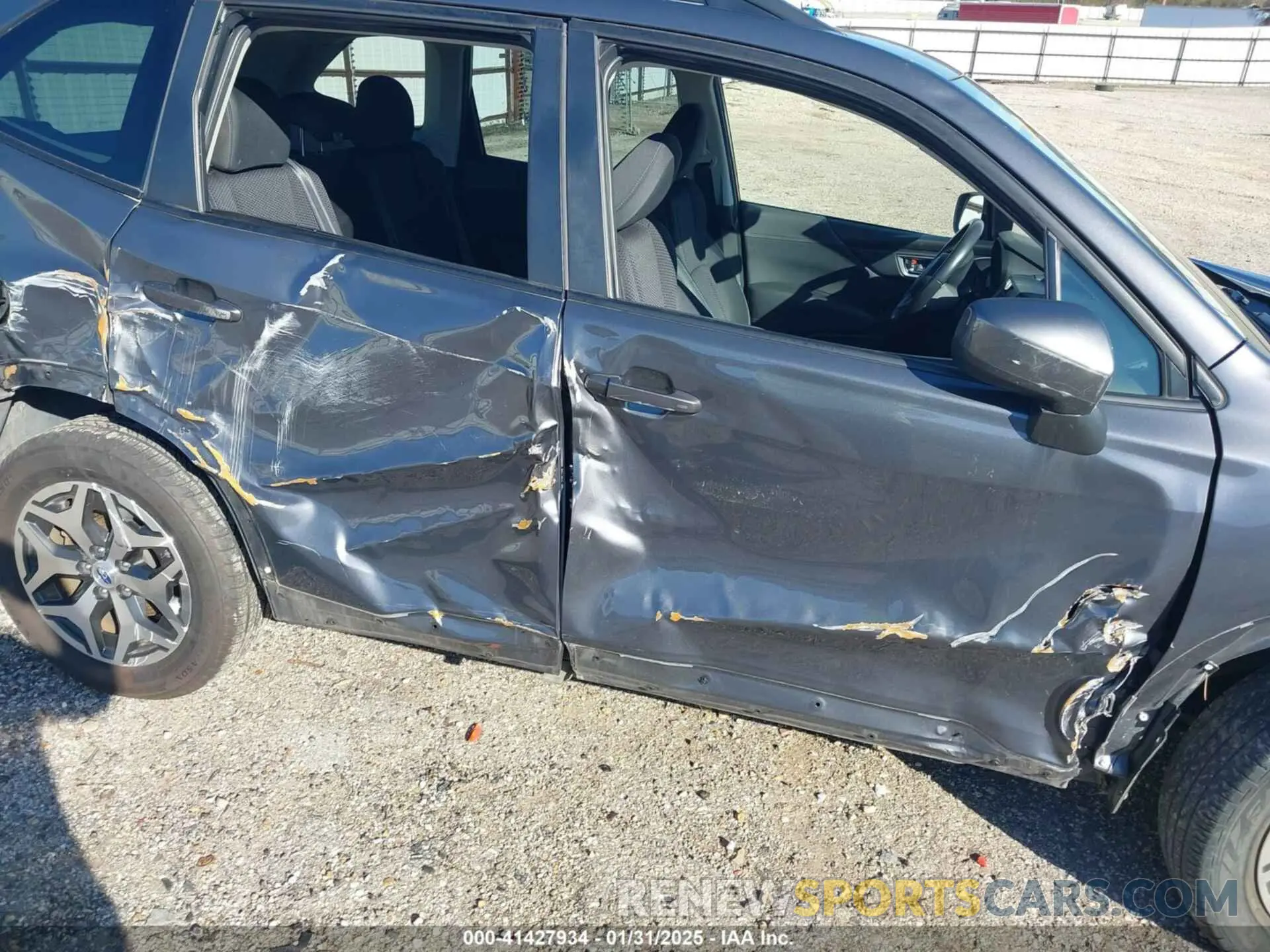 22 Photograph of a damaged car JF2SKAJCXMH556438 SUBARU FORESTER 2021