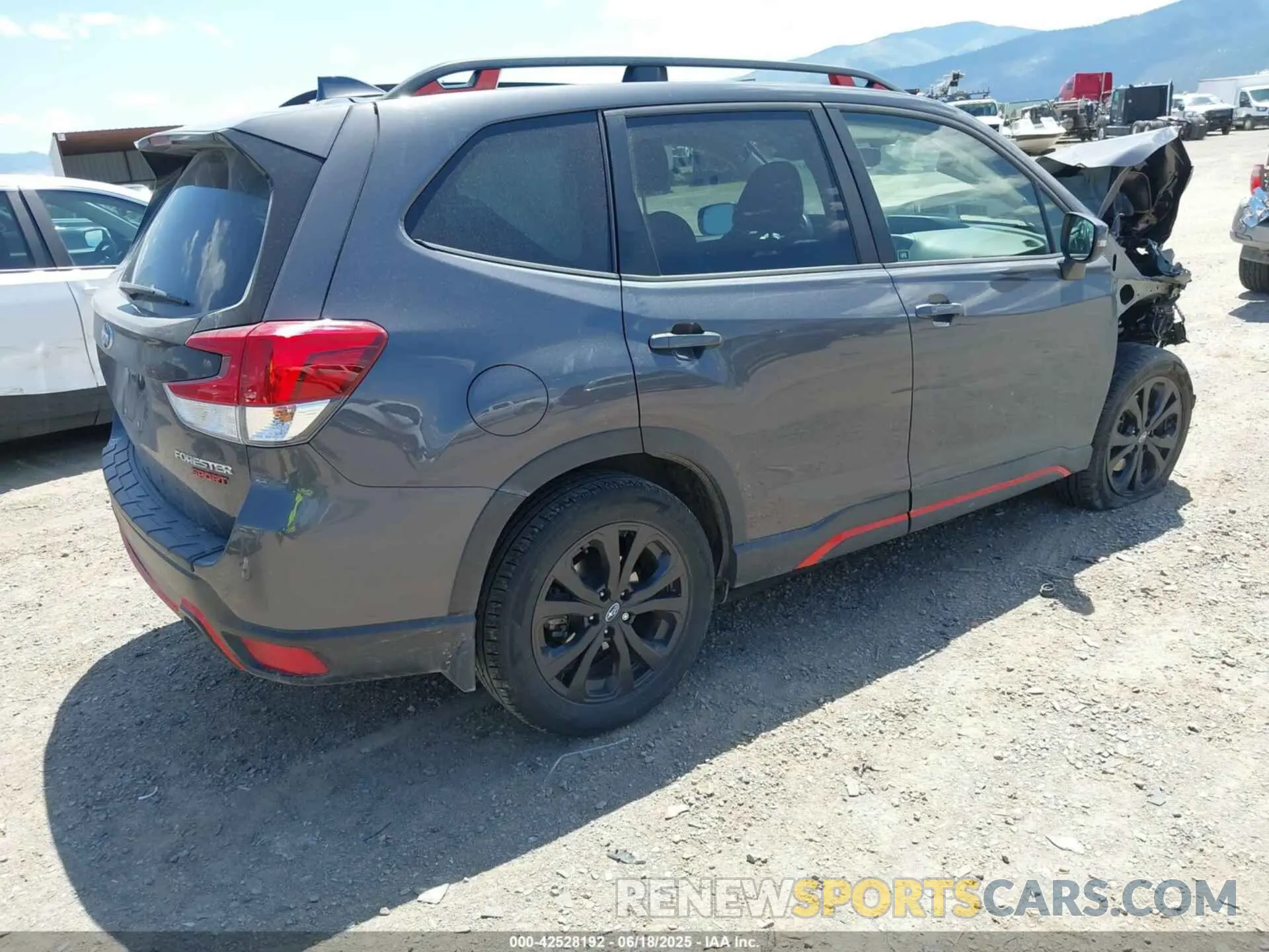 4 Photograph of a damaged car JF2SKALC6MH524096 SUBARU FORESTER 2021