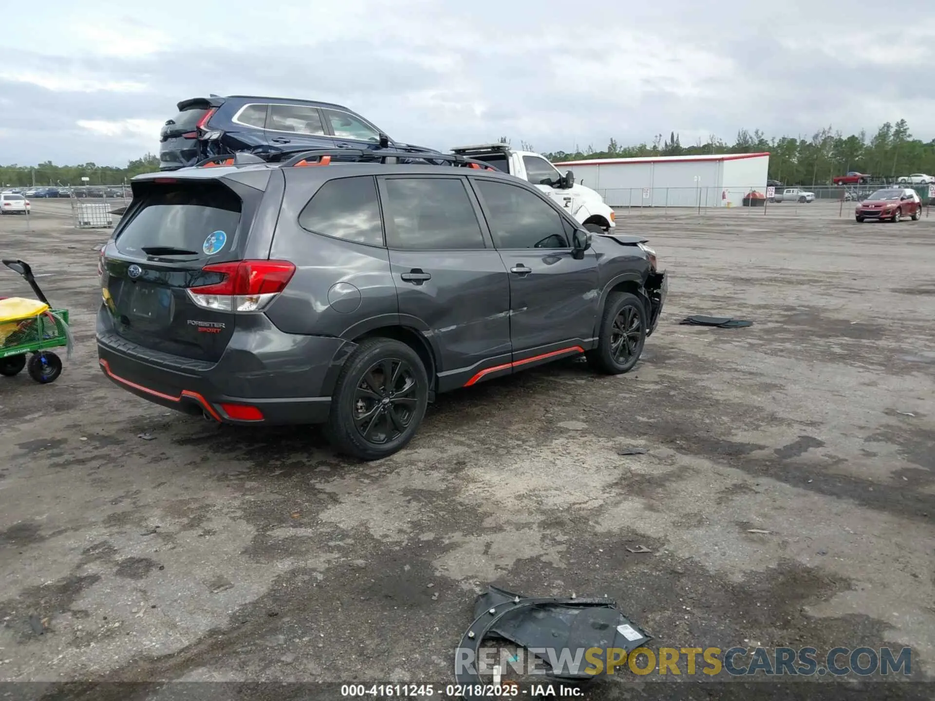 4 Photograph of a damaged car JF2SKALC9MH440144 SUBARU FORESTER 2021