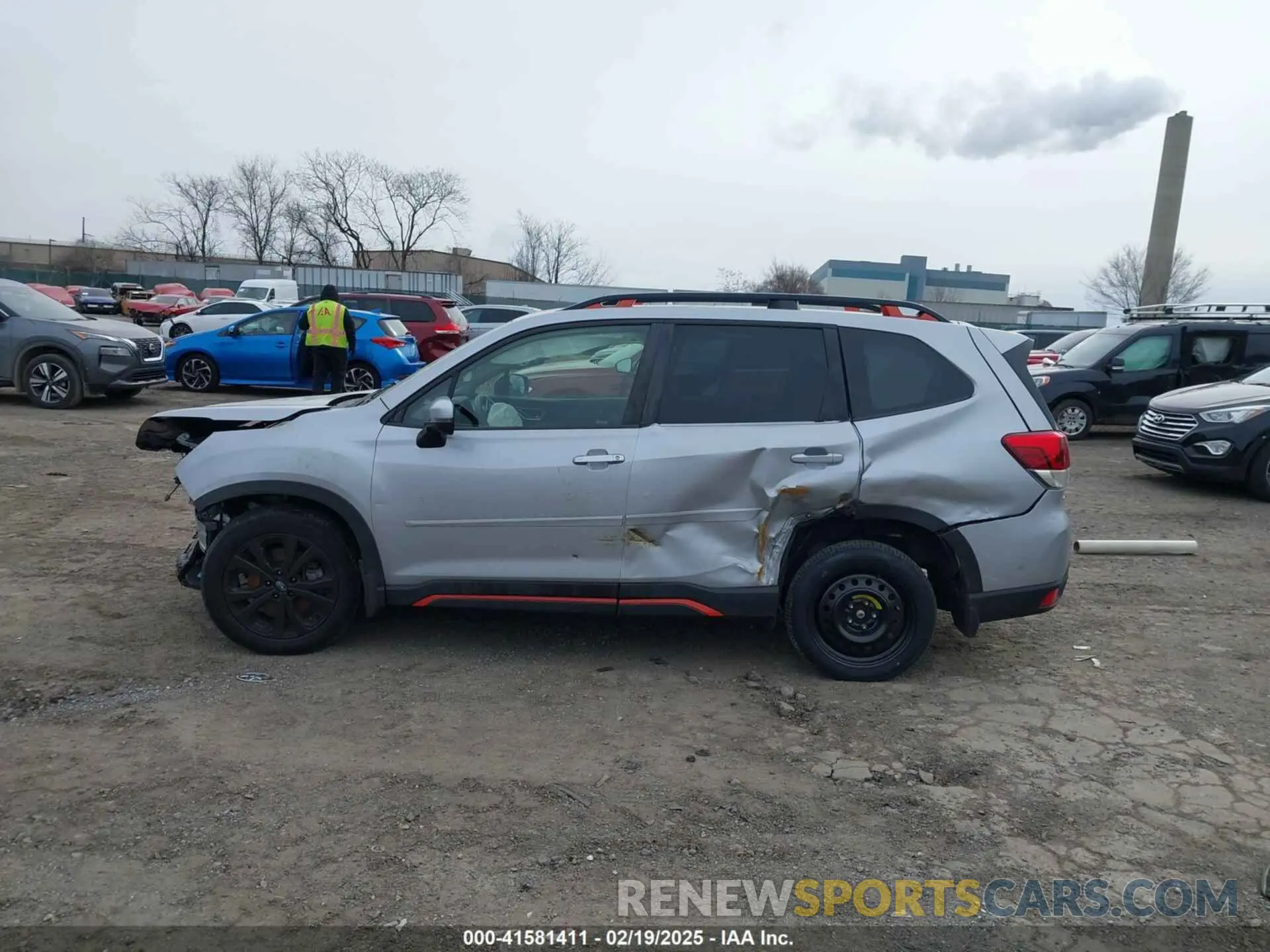 14 Photograph of a damaged car JF2SKALC9MH538400 SUBARU FORESTER 2021