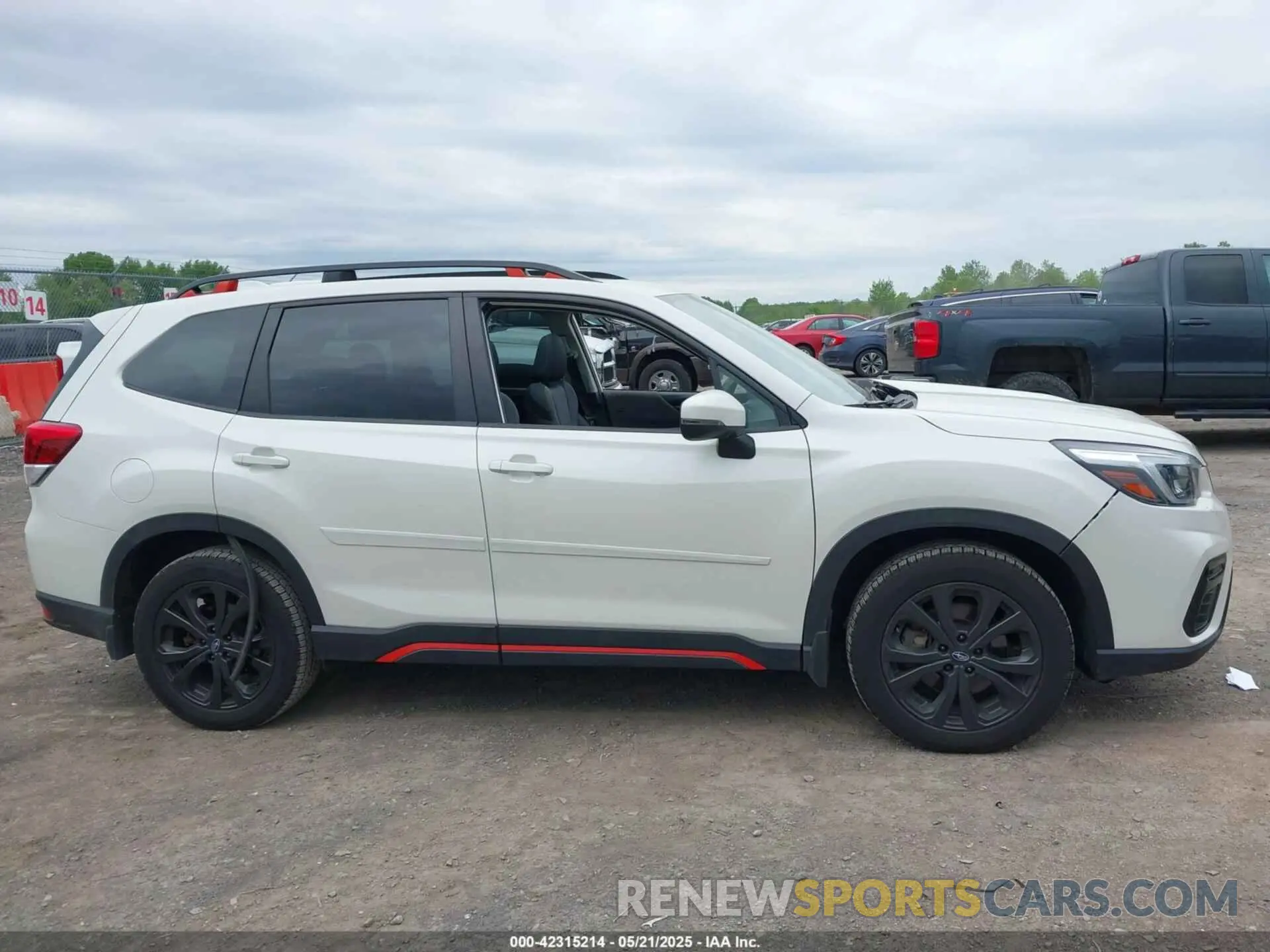 13 Photograph of a damaged car JF2SKARC6MH452064 SUBARU FORESTER 2021