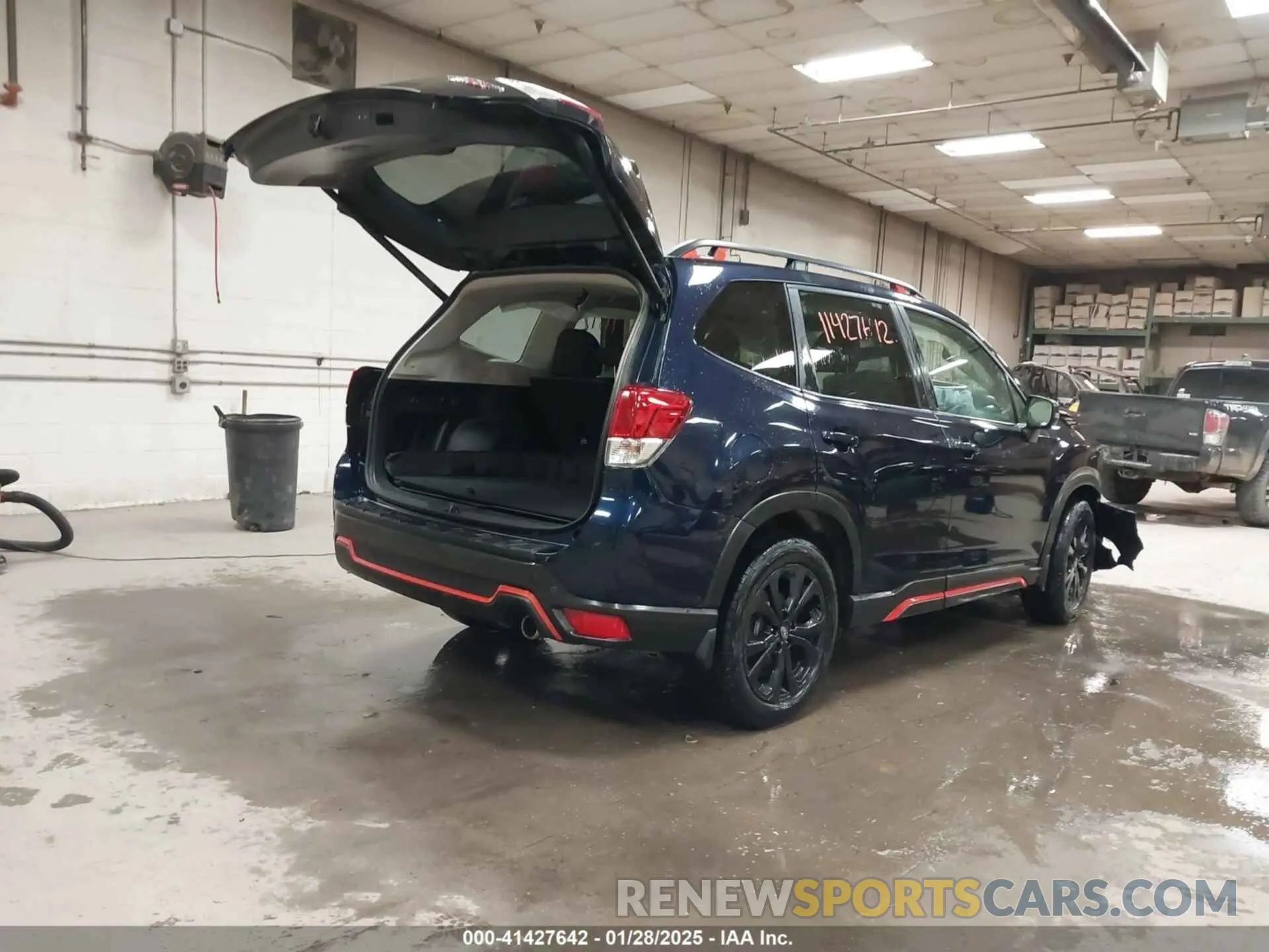 4 Photograph of a damaged car JF2SKARC7MH406601 SUBARU FORESTER 2021