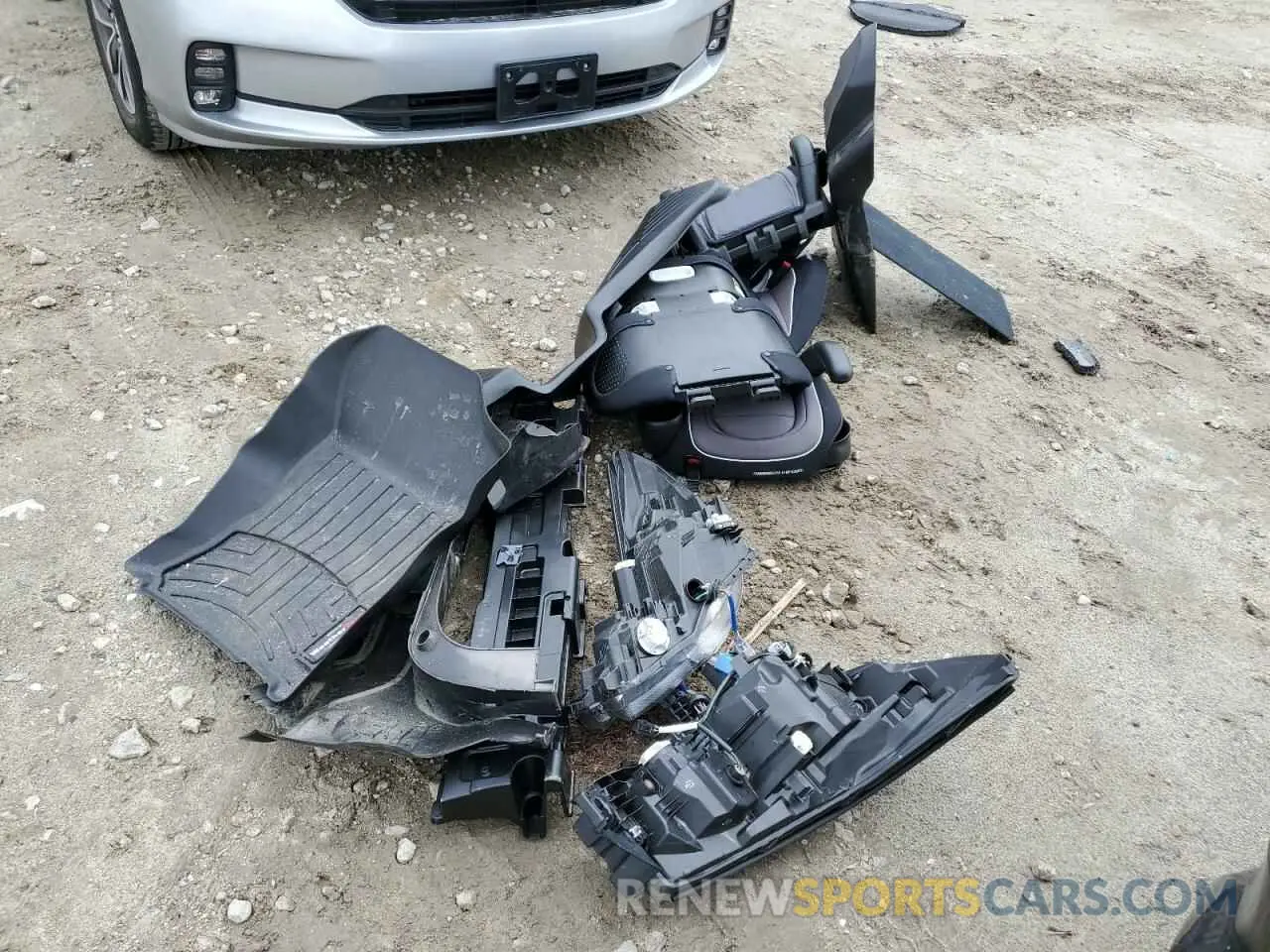 13 Photograph of a damaged car JF2SKASC0MH439935 SUBARU FORESTER 2021