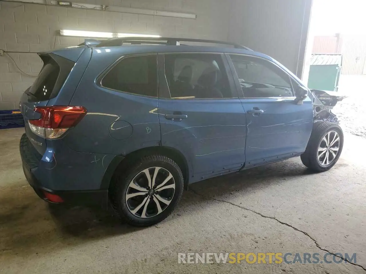 3 Photograph of a damaged car JF2SKASCXMH586022 SUBARU FORESTER 2021
