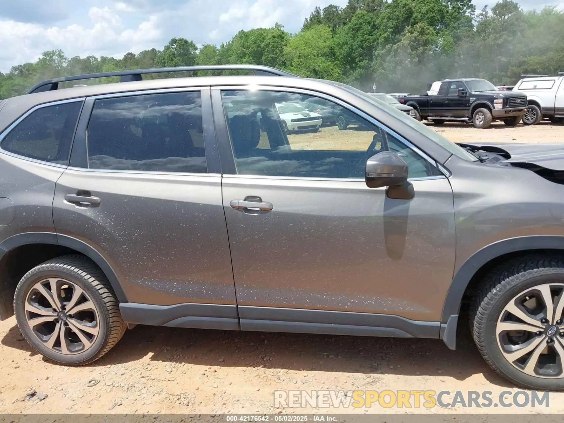 13 Photograph of a damaged car JF2SKAUC4MH465077 SUBARU FORESTER 2021