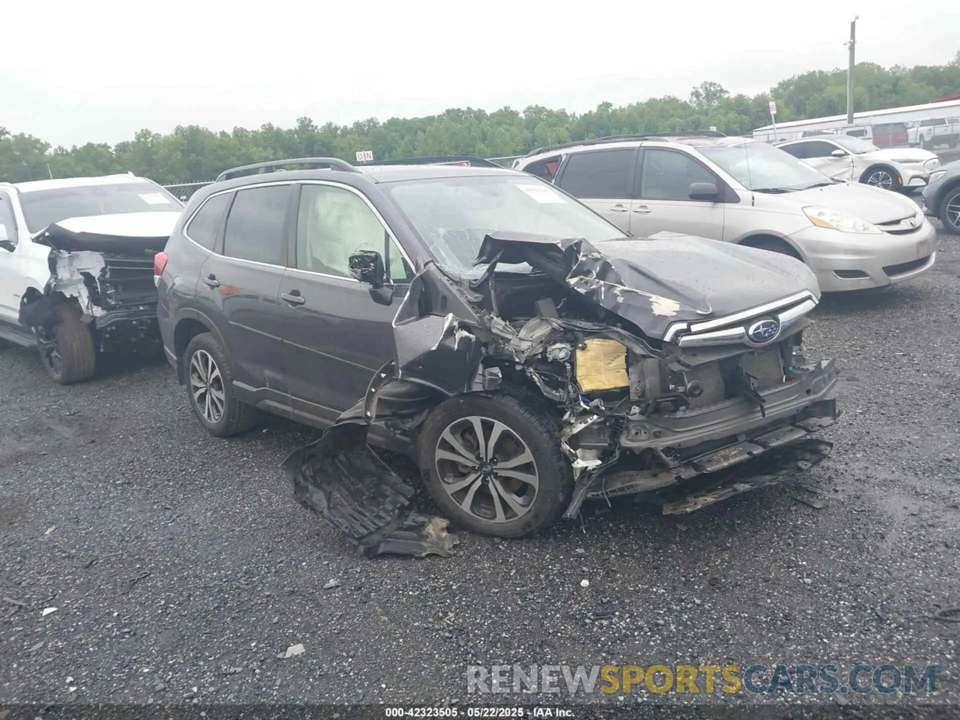 1 Photograph of a damaged car JF2SKAUC6MH514618 SUBARU FORESTER 2021