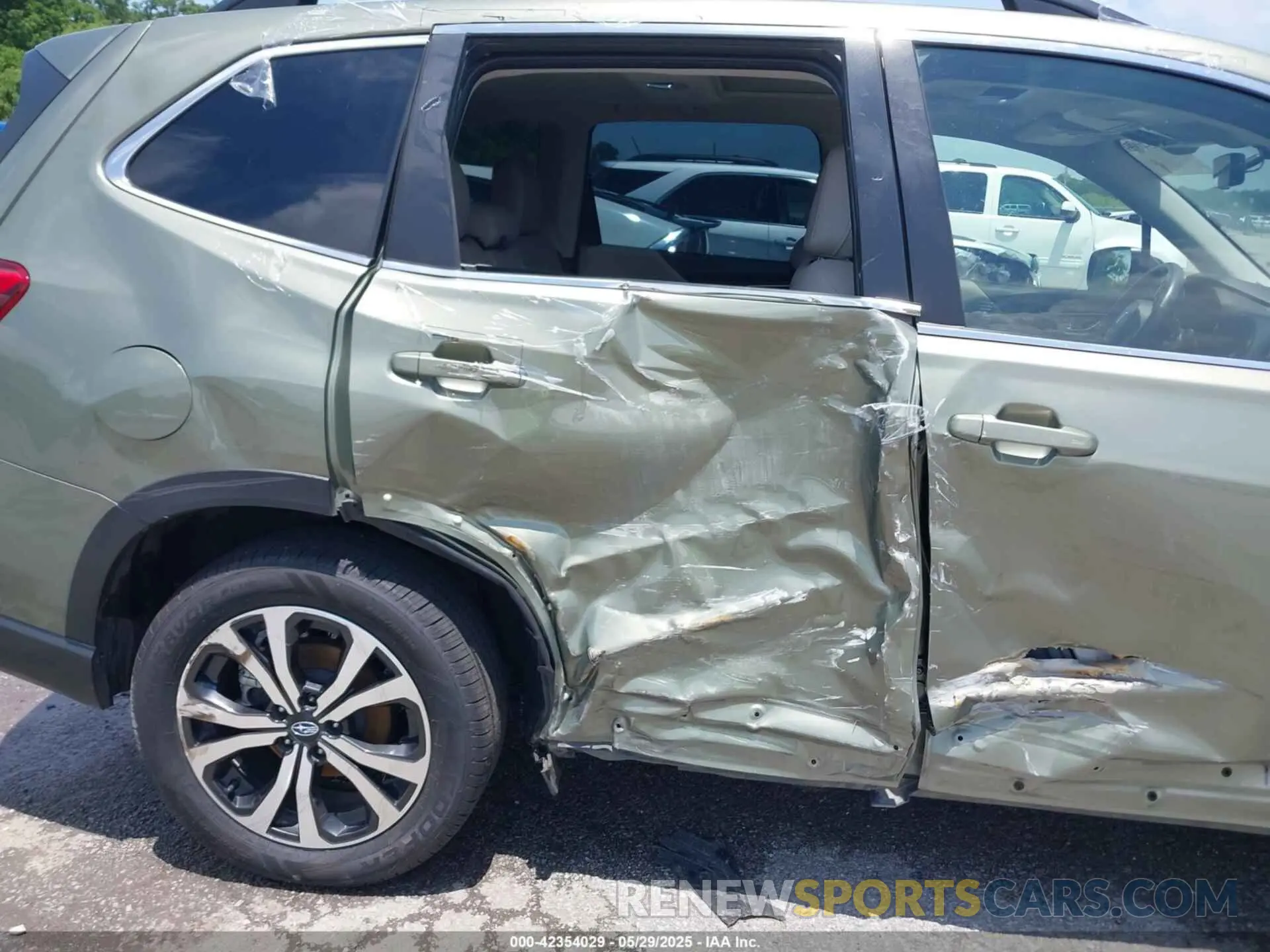 6 Photograph of a damaged car JF2SKAUC8MH479063 SUBARU FORESTER 2021