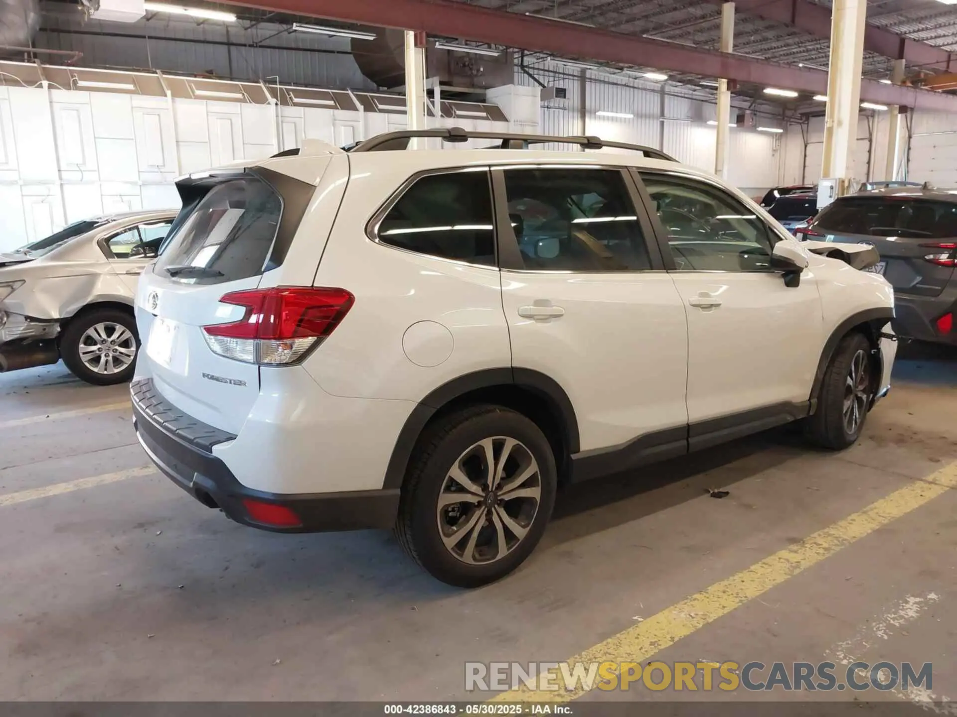 4 Photograph of a damaged car JF2SKAUC8MH515348 SUBARU FORESTER 2021