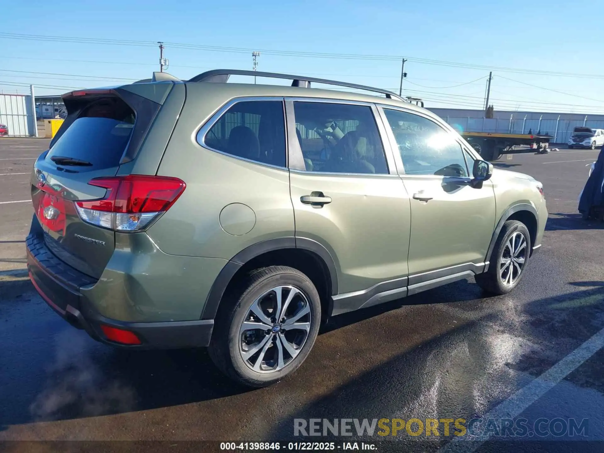 4 Photograph of a damaged car JF2SKAUC9MH422211 SUBARU FORESTER 2021
