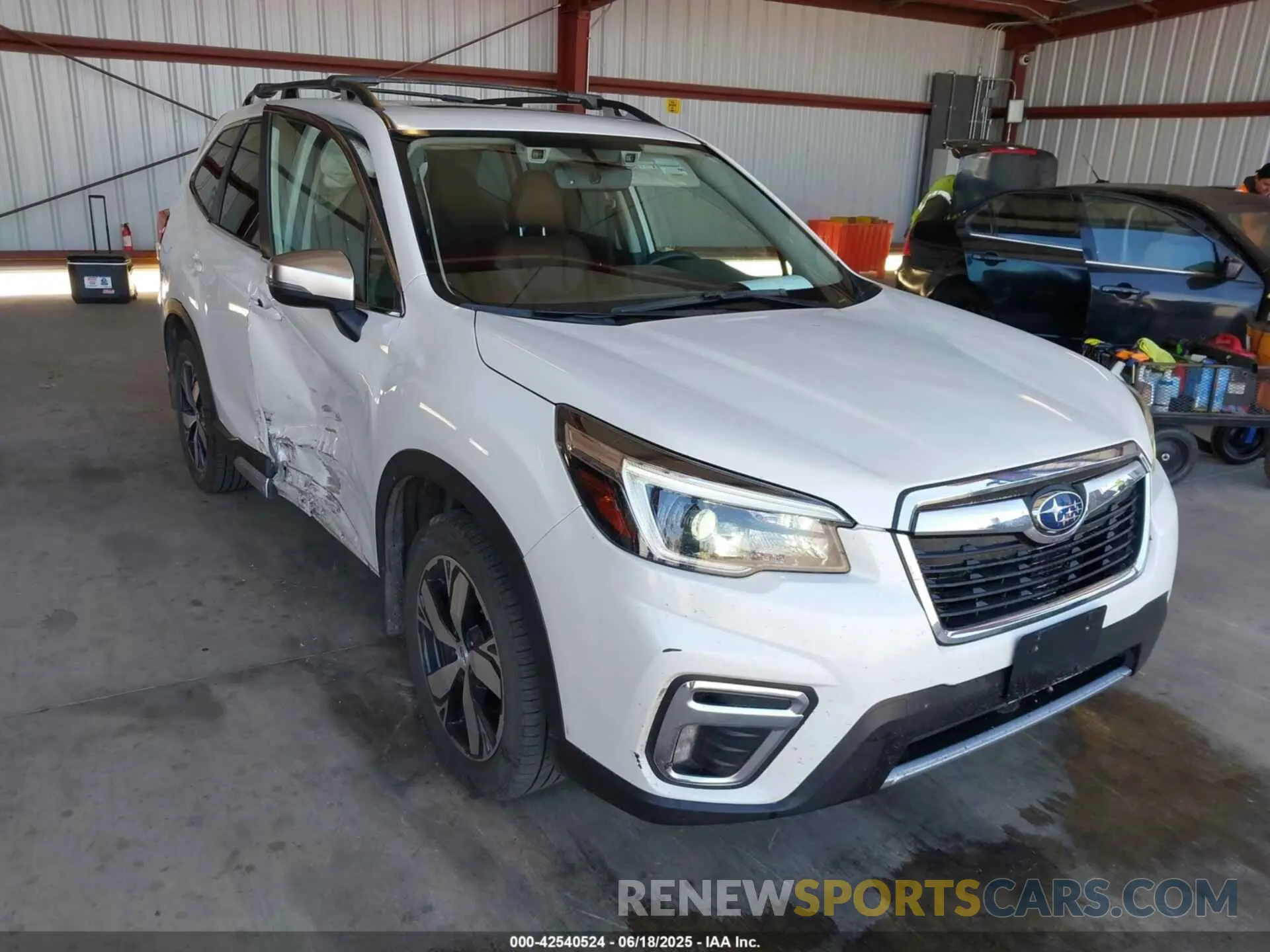 1 Photograph of a damaged car JF2SKAXC0MH585860 SUBARU FORESTER 2021
