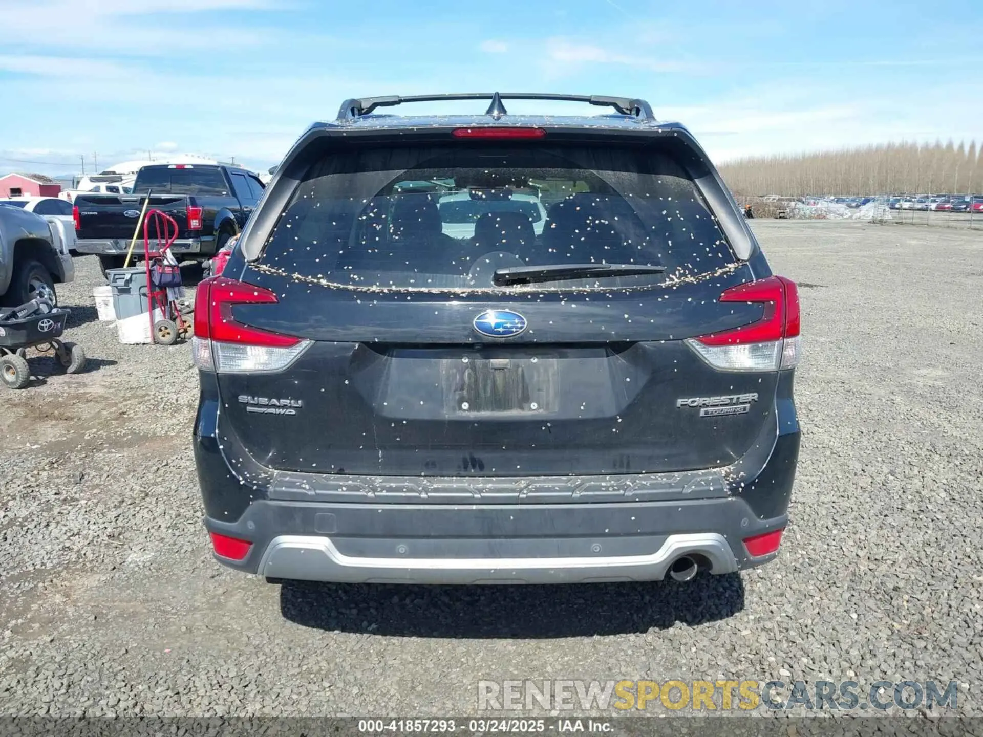 17 Photograph of a damaged car JF2SKAXCXMH434072 SUBARU FORESTER 2021