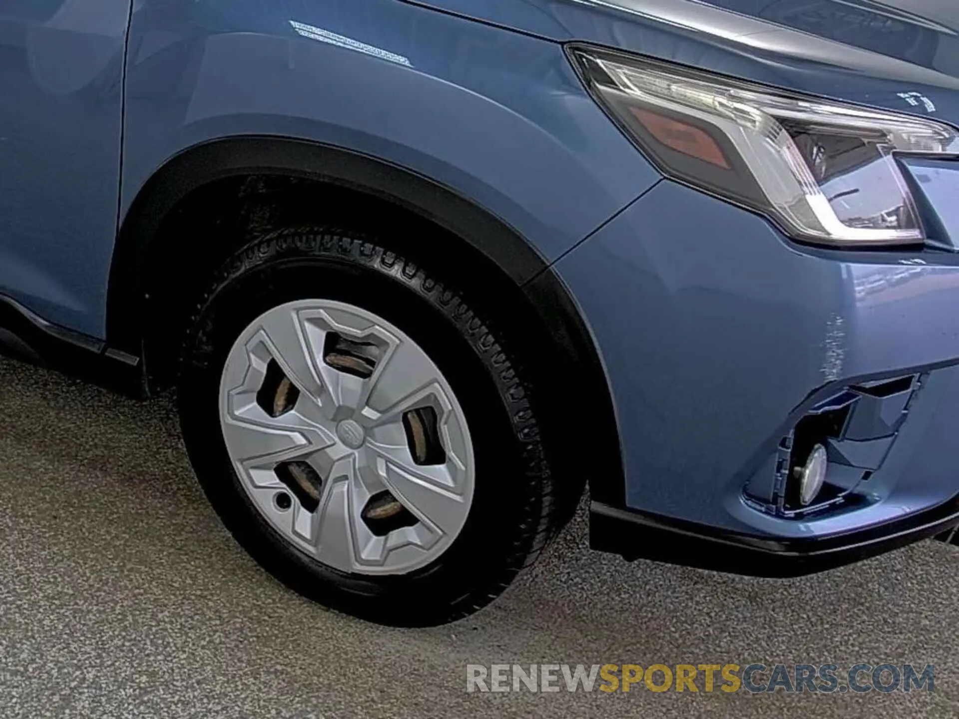 32 Photograph of a damaged car JF2SKAAC7NH458596 SUBARU FORESTER 2022