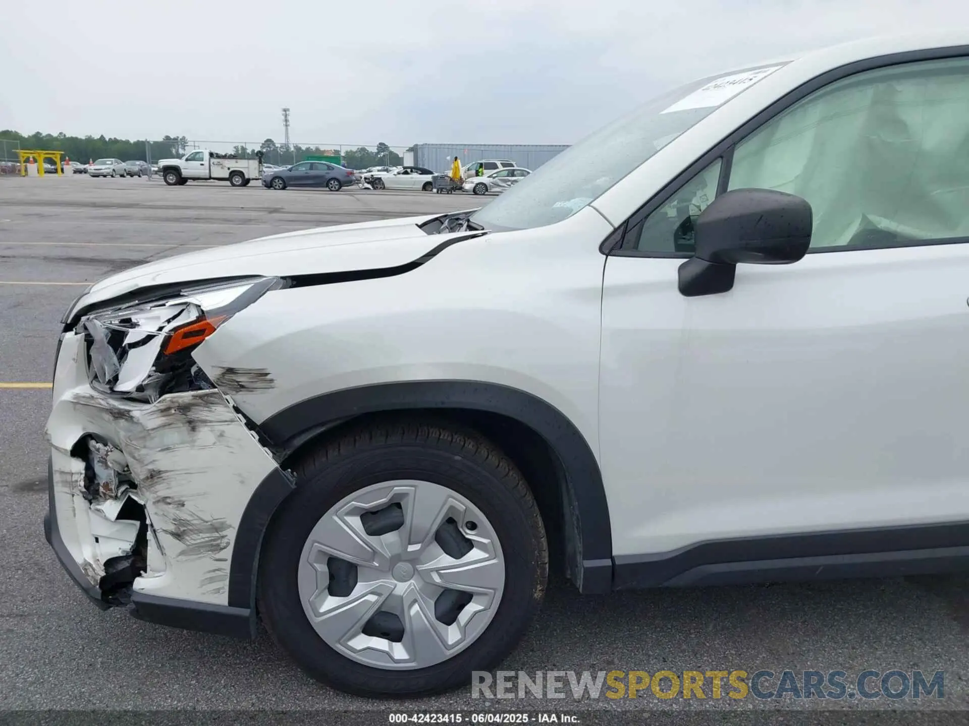 19 Photograph of a damaged car JF2SKAAC7NH513936 SUBARU FORESTER 2022