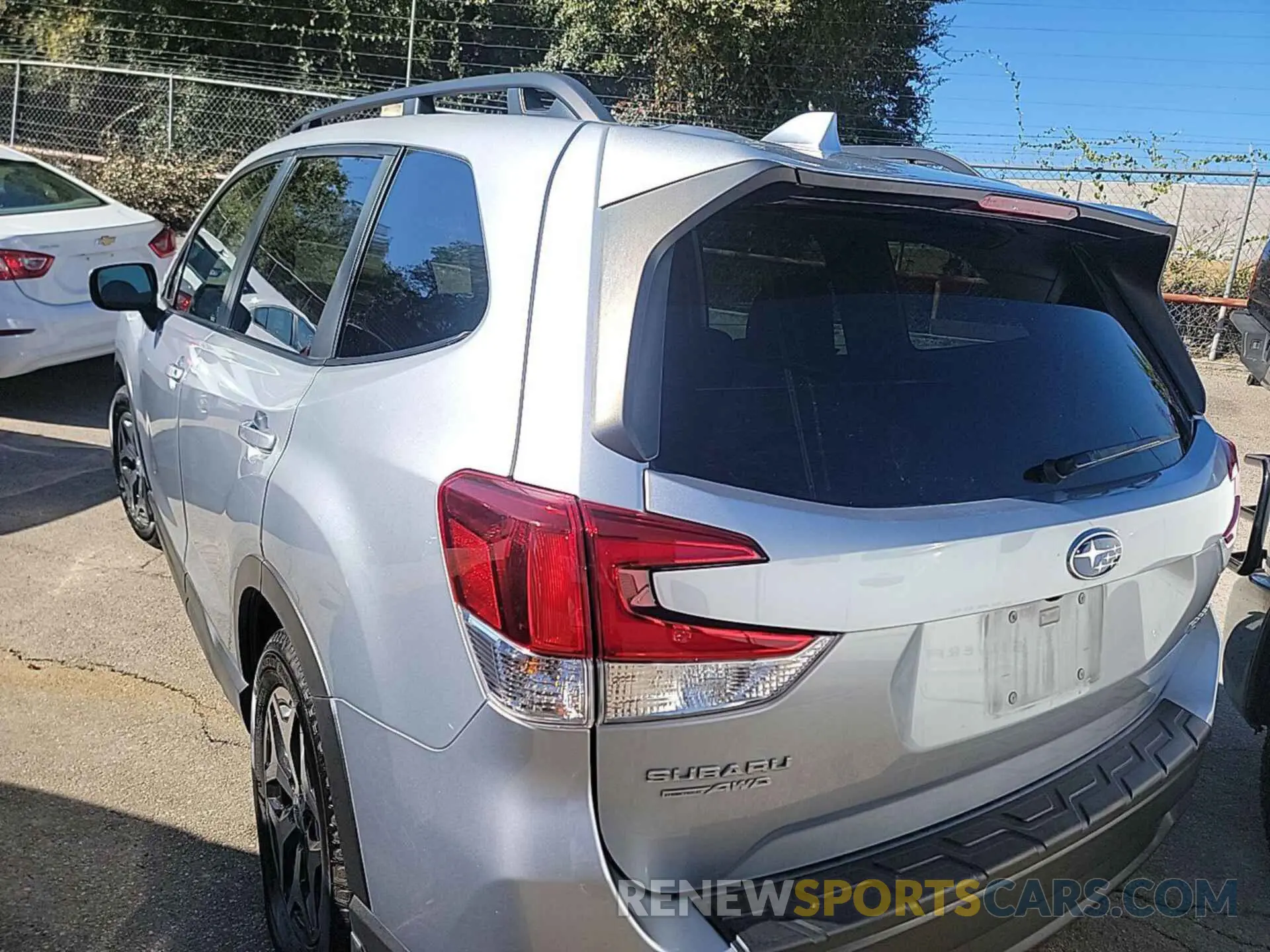 5 Photograph of a damaged car JF2SKADC1NH482355 SUBARU FORESTER 2022