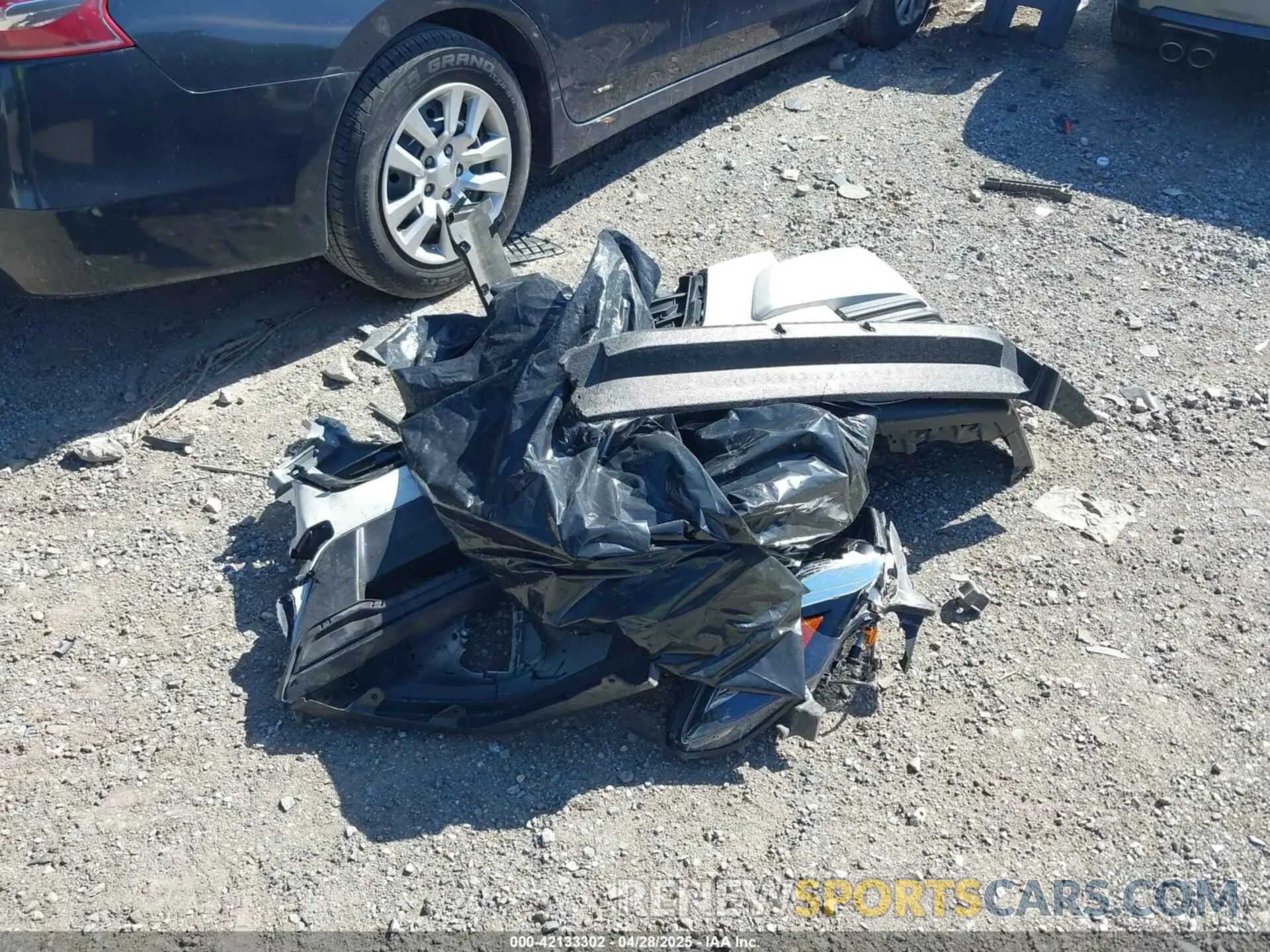 12 Photograph of a damaged car JF2SKADC4NH439676 SUBARU FORESTER 2022