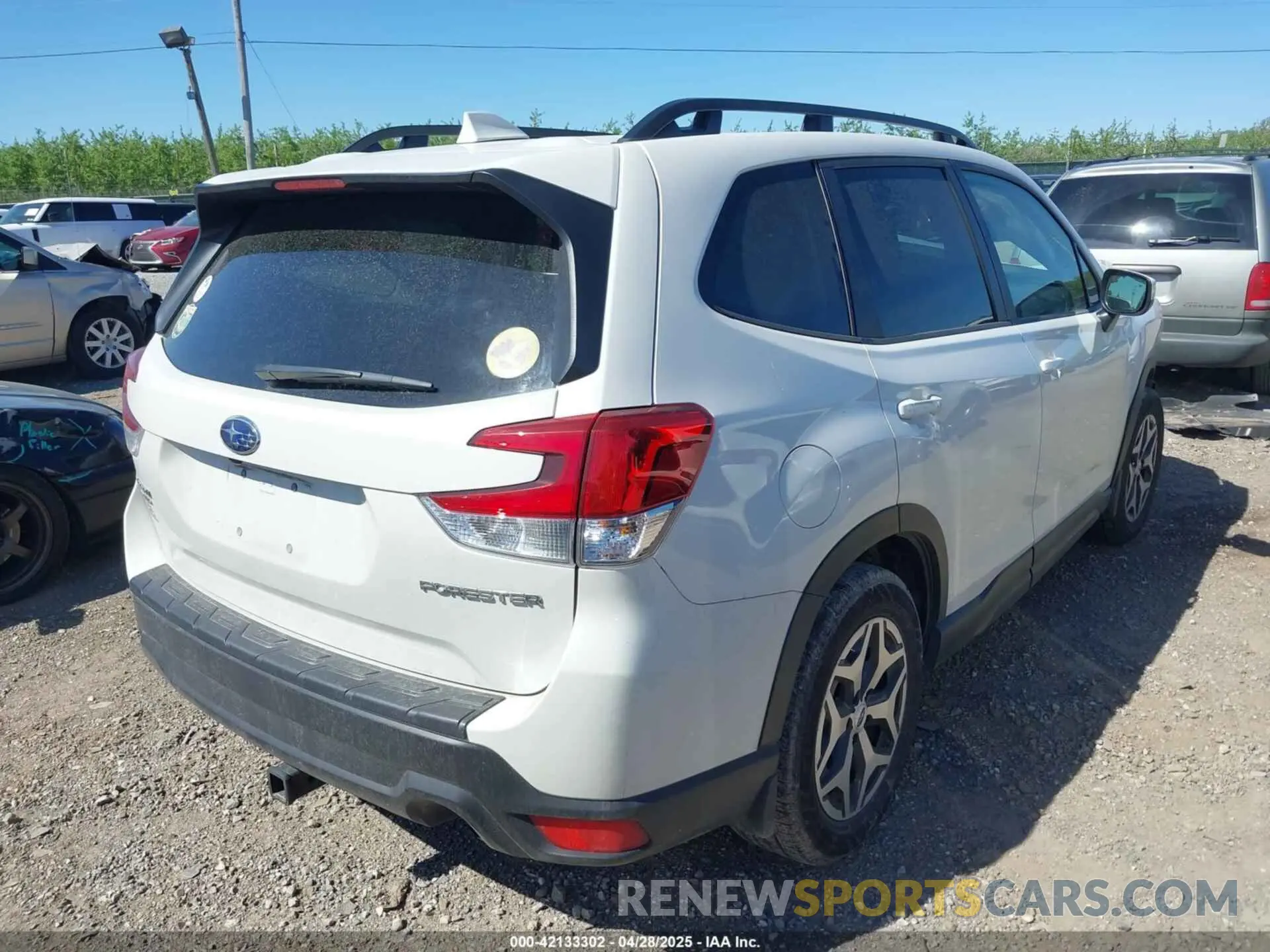 4 Photograph of a damaged car JF2SKADC4NH439676 SUBARU FORESTER 2022