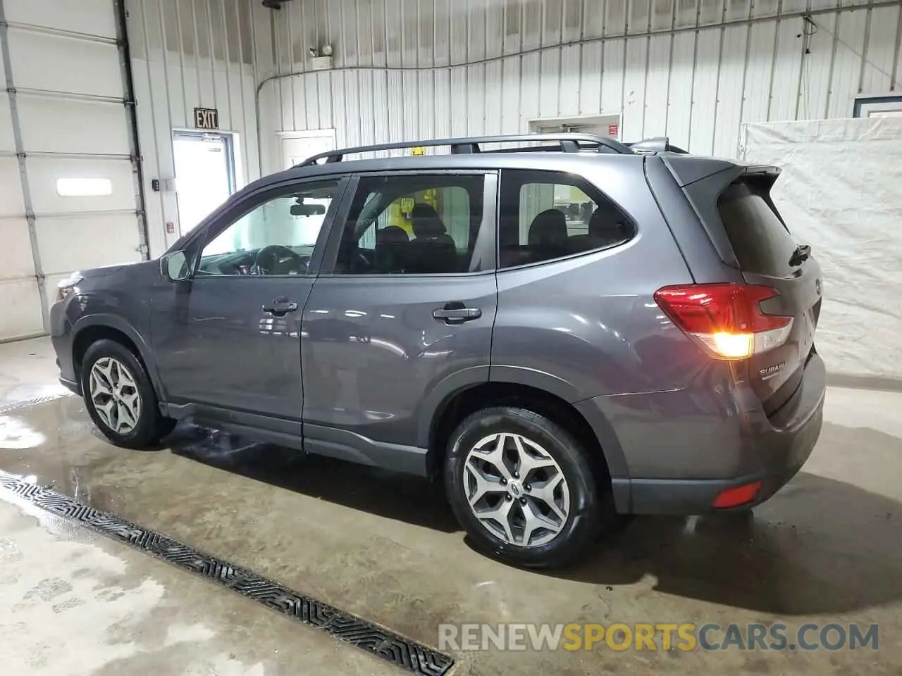 2 Photograph of a damaged car JF2SKADC6NH436021 SUBARU FORESTER 2022