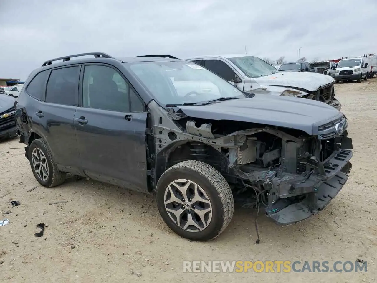 4 Photograph of a damaged car JF2SKAEC0NH418063 SUBARU FORESTER 2022