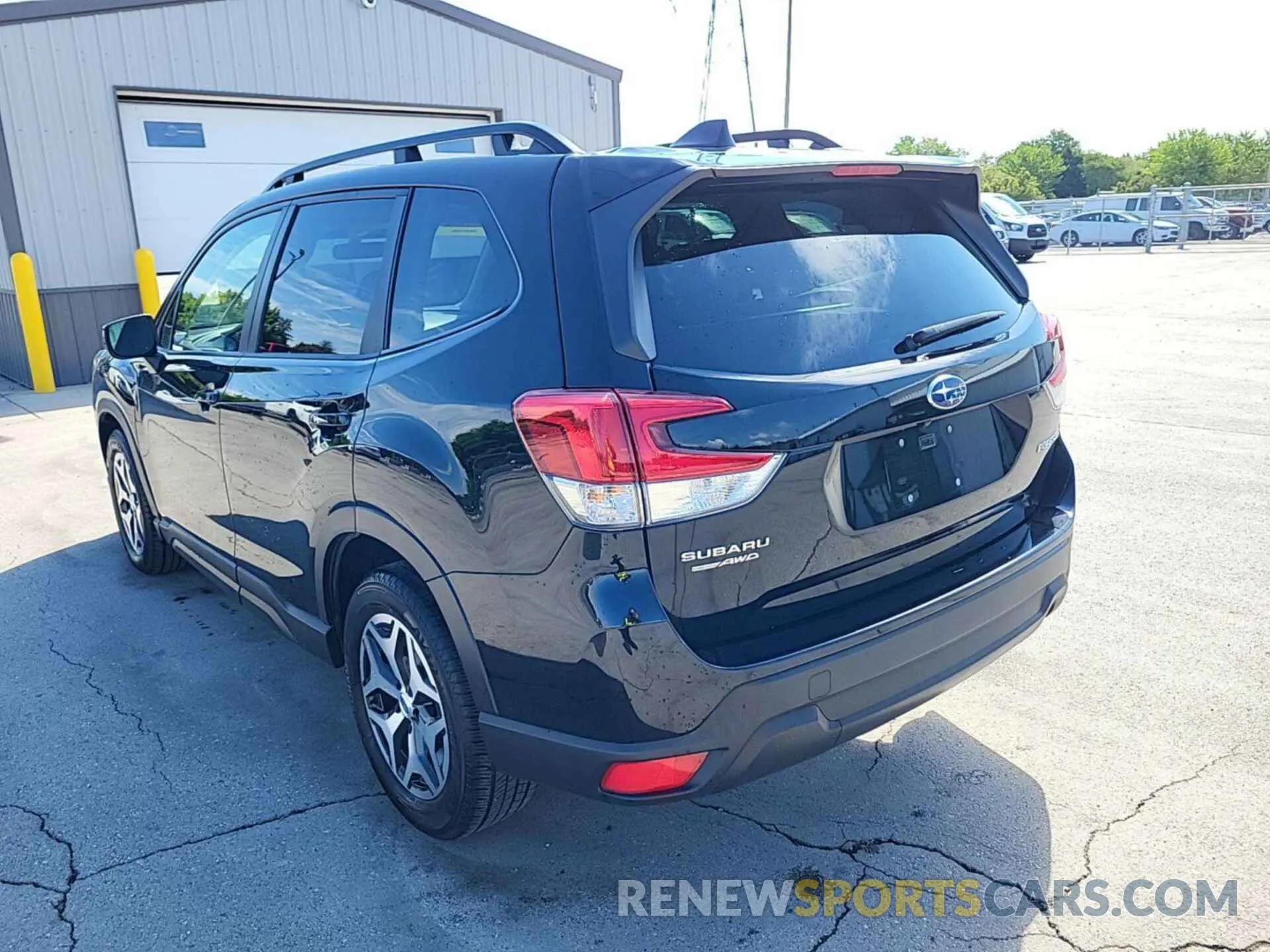 5 Photograph of a damaged car JF2SKAEC0NH433548 SUBARU FORESTER 2022