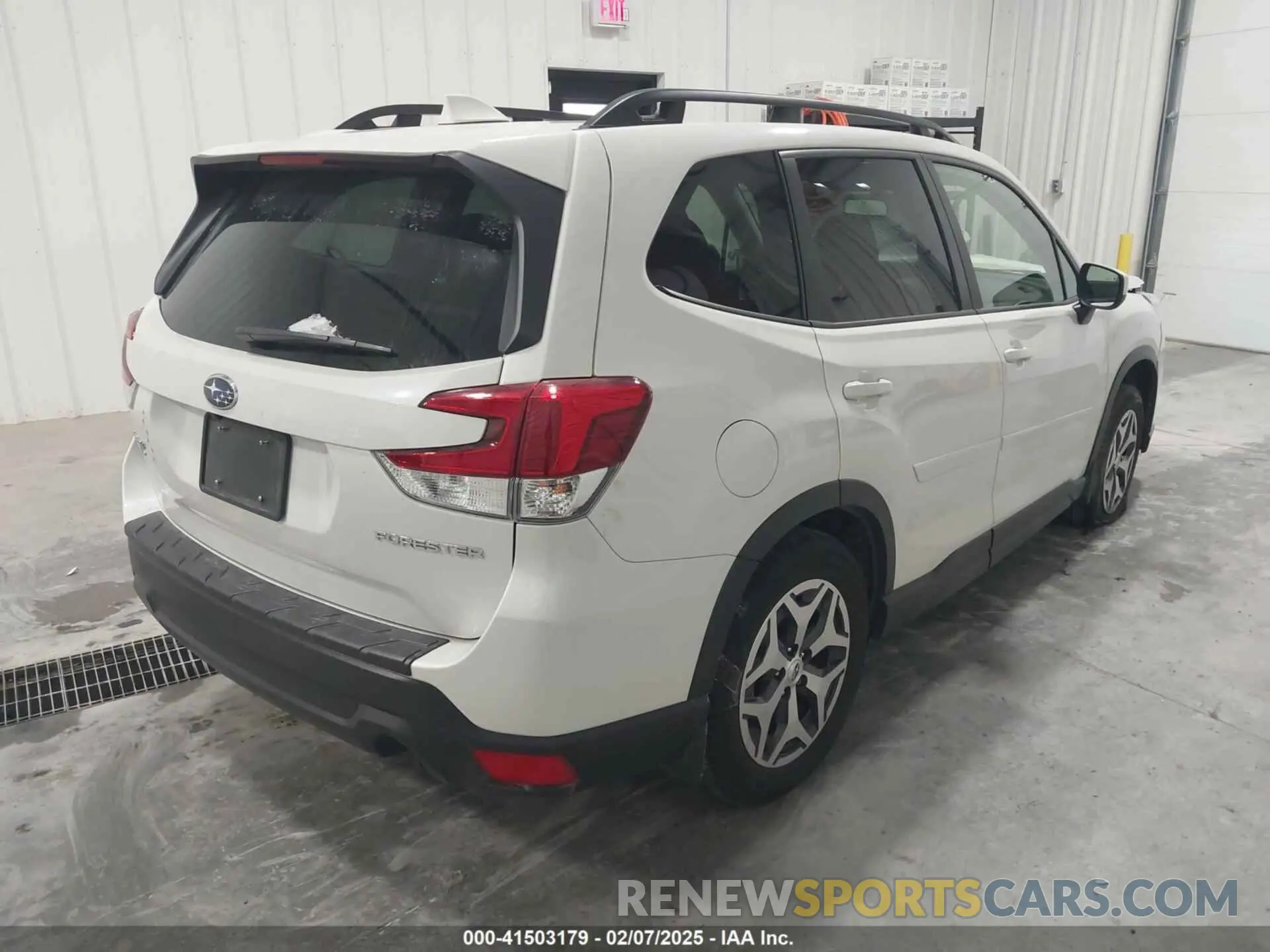 4 Photograph of a damaged car JF2SKAEC0NH497962 SUBARU FORESTER 2022