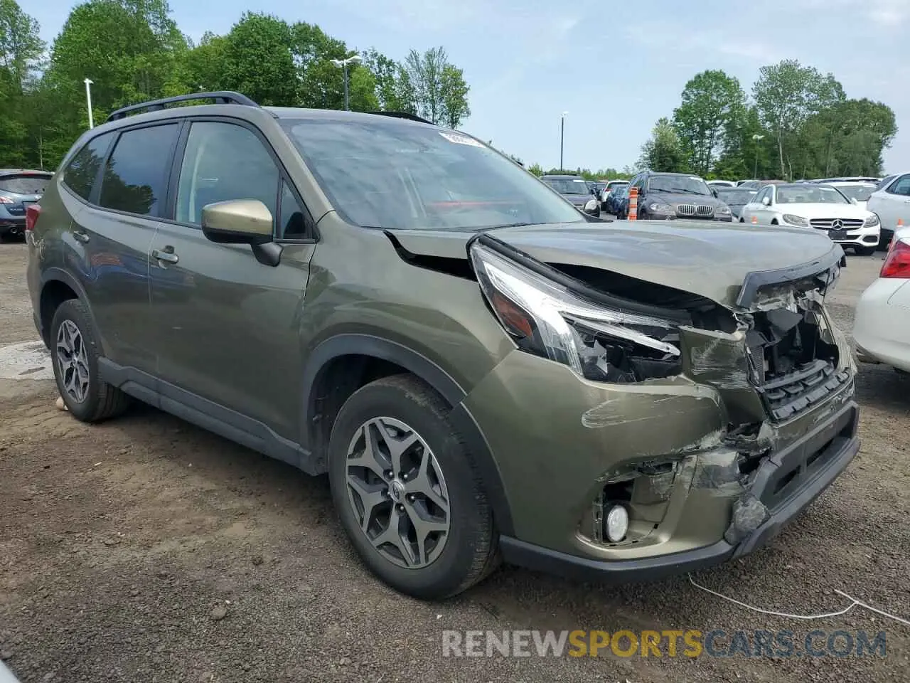 4 Photograph of a damaged car JF2SKAEC1NH484881 SUBARU FORESTER 2022