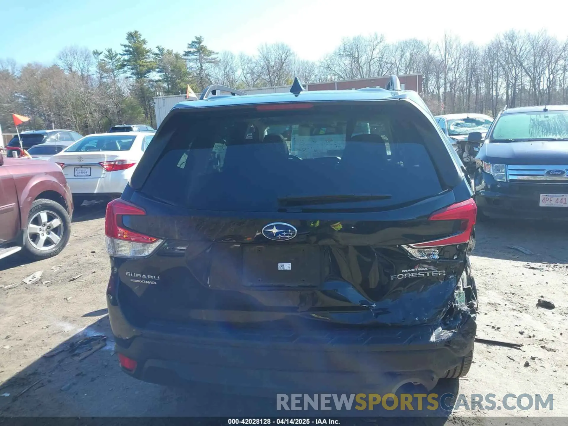 17 Photograph of a damaged car JF2SKAEC1NH508936 SUBARU FORESTER 2022