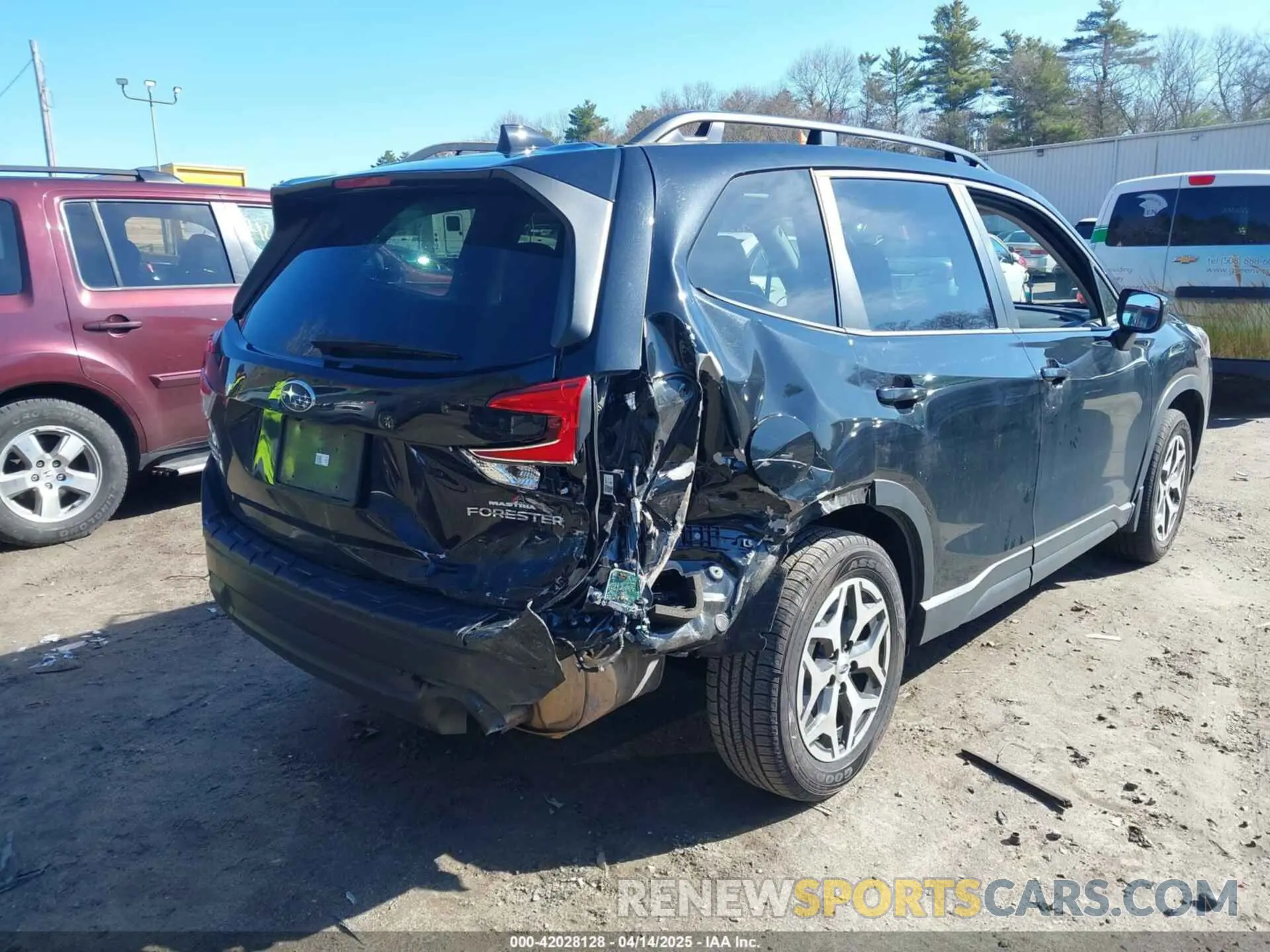 4 Photograph of a damaged car JF2SKAEC1NH508936 SUBARU FORESTER 2022