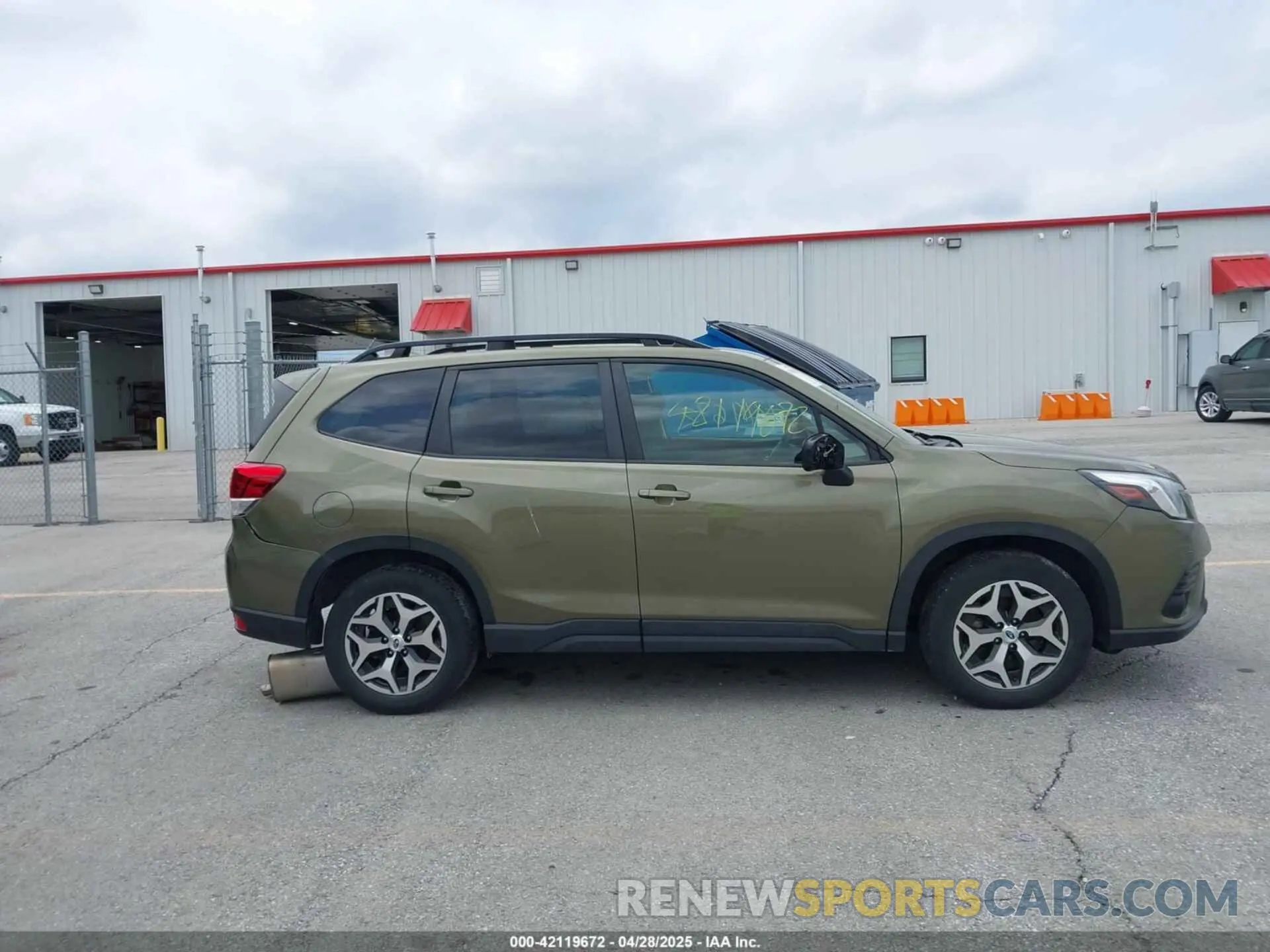 14 Photograph of a damaged car JF2SKAEC2NH403340 SUBARU FORESTER 2022