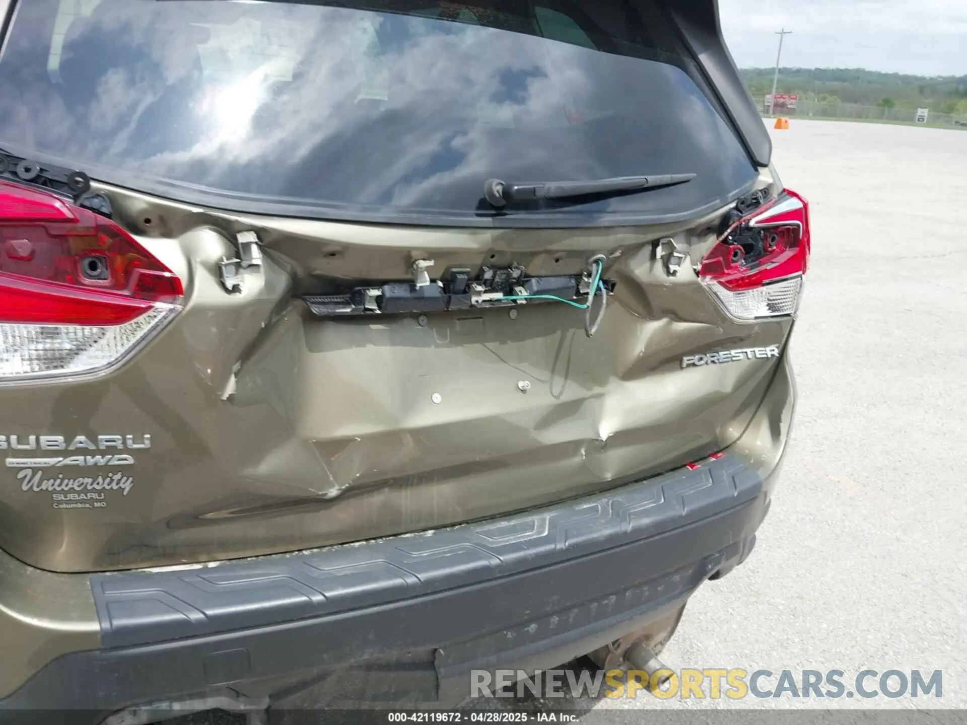 6 Photograph of a damaged car JF2SKAEC2NH403340 SUBARU FORESTER 2022