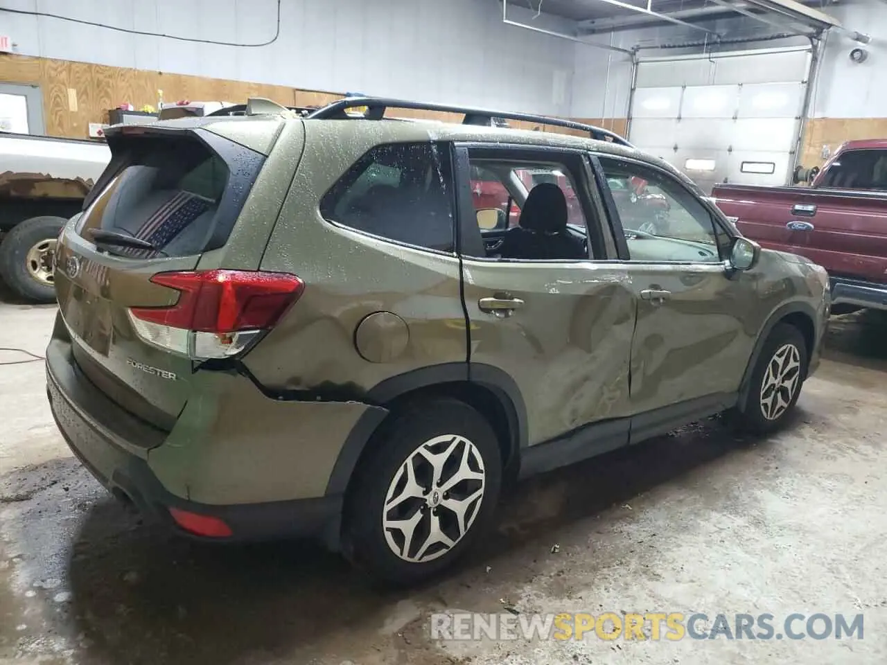 3 Photograph of a damaged car JF2SKAEC3NH426948 SUBARU FORESTER 2022