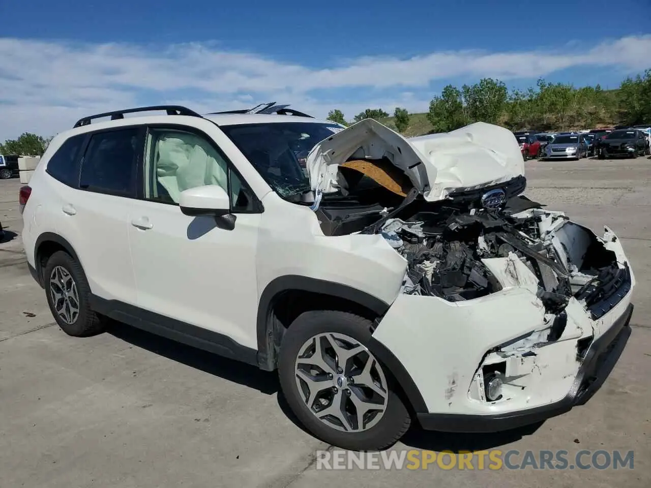 4 Photograph of a damaged car JF2SKAEC3NH427064 SUBARU FORESTER 2022