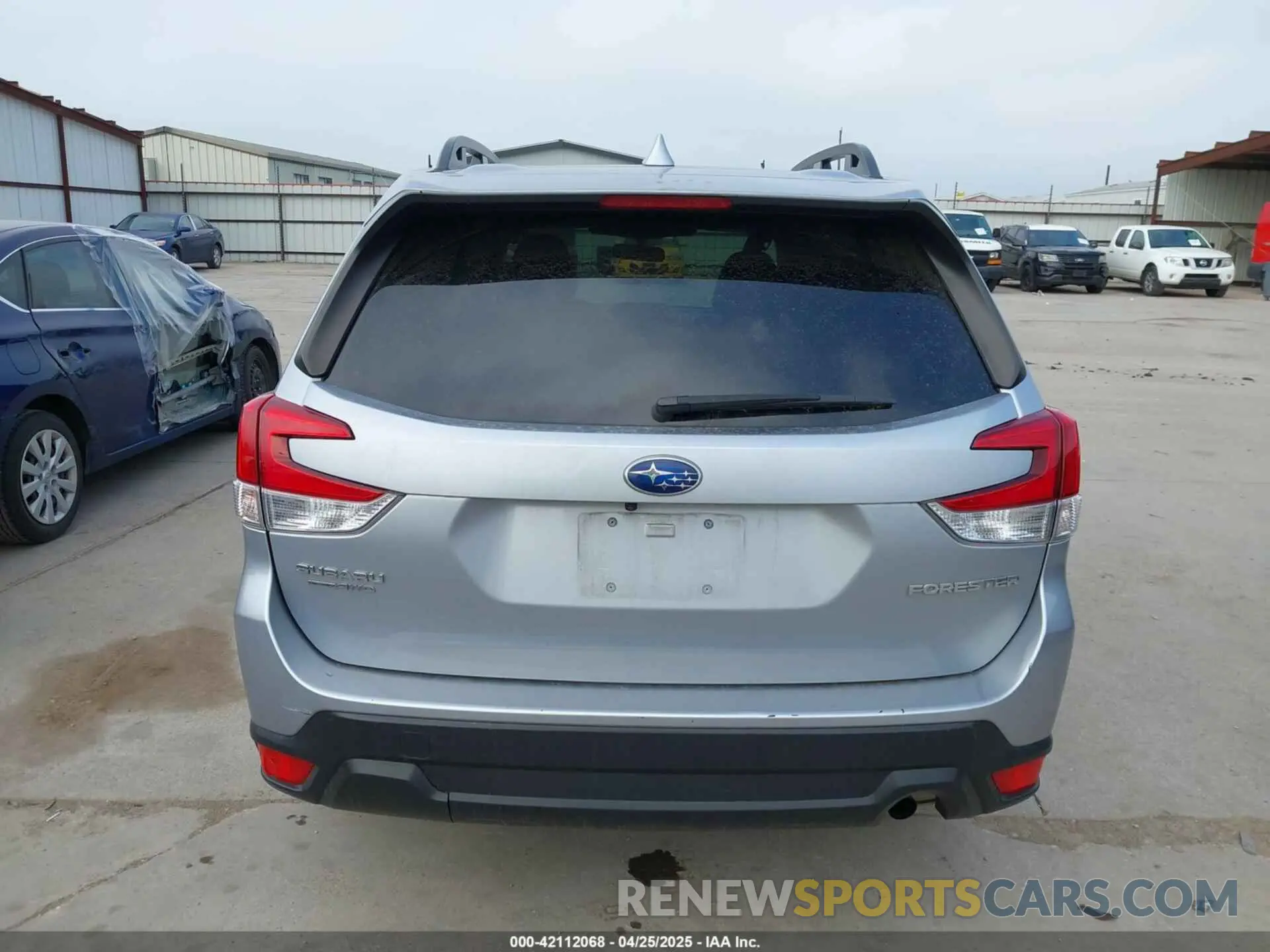 17 Photograph of a damaged car JF2SKAEC4NH457903 SUBARU FORESTER 2022